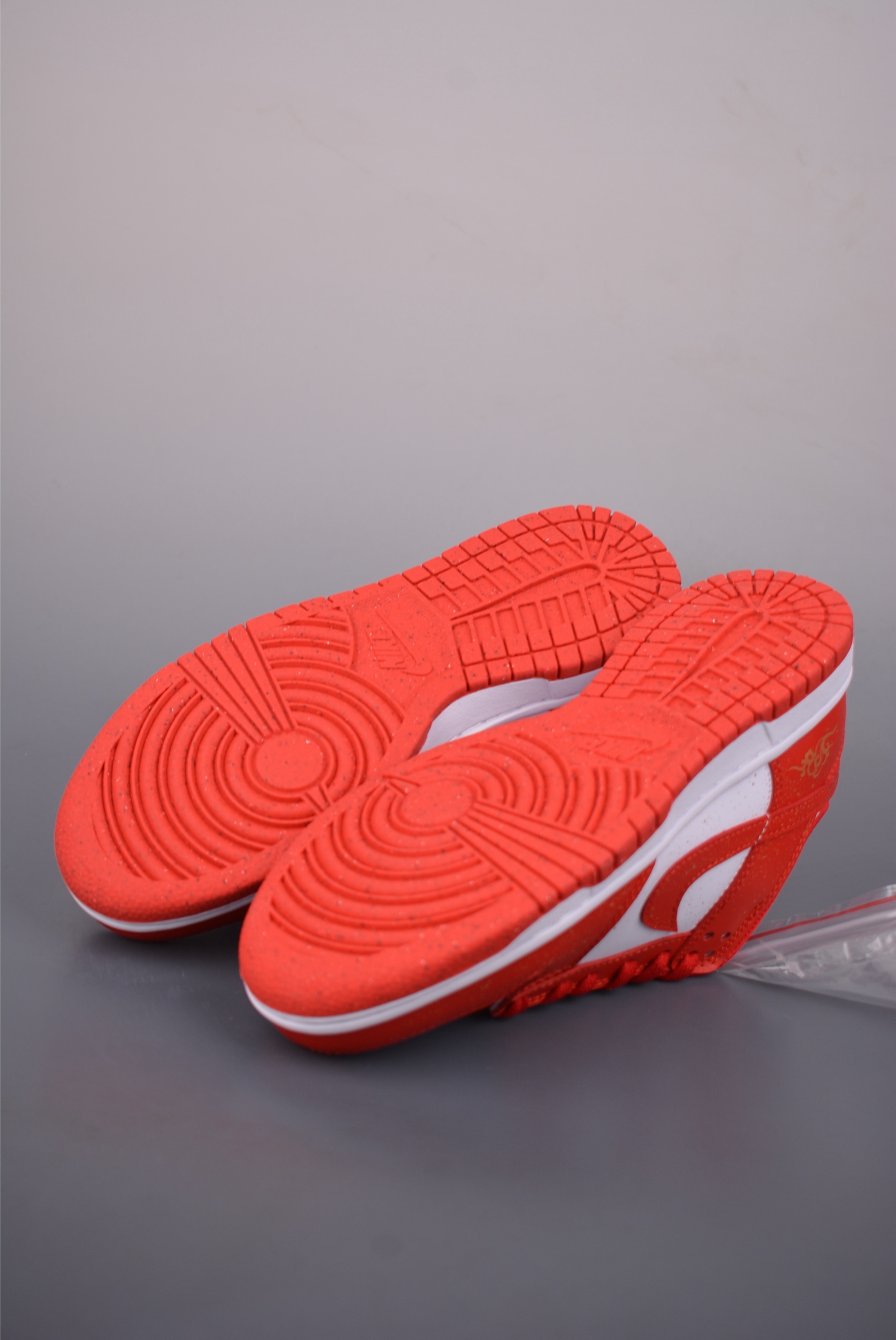 Nike SB Dunk Low 喜结良缘 DD1873-116-Top High Quatity Cheap Sneakers Fashion Clothing Clothes Bags handbags Shoes of all Brand wholesale With The best Quality And Beautiful Price from China Factory Chinese suppliers wholesaler seller Nike SB Dunk Low 喜结良缘 DD1873-116