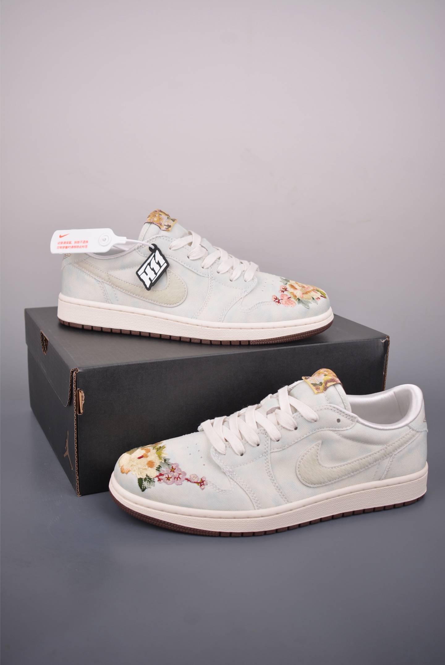 原装裸鞋级 市面最高工艺产物 Jordan Air Jordan 1 Retro Flower Embroidery 复刻马年限定 IQ1109-011-Top High Quatity Cheap Sneakers Fashion Clothing Clothes Bags handbags Shoes of all Brand wholesale With The best Quality And Beautiful Price from China Factory Chinese suppliers wholesaler seller 原装裸鞋级 市面最高工艺产物 Jordan Air Jordan 1 Retro Flower Embroidery 复刻马年限定 IQ1109-011