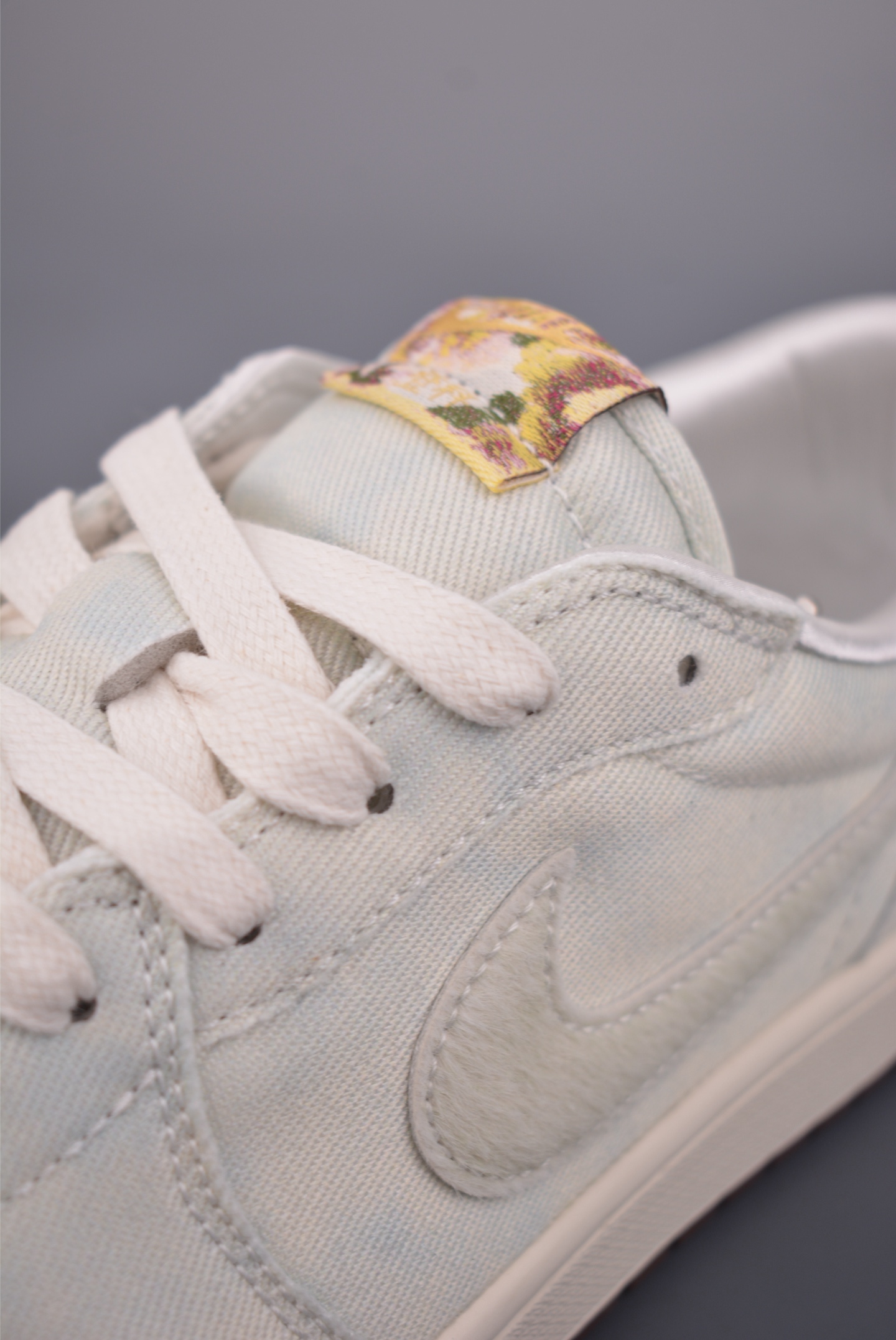 原装裸鞋级 市面最高工艺产物 Jordan Air Jordan 1 Retro Flower Embroidery 复刻马年限定 IQ1109-011-Top High Quatity Cheap Sneakers Fashion Clothing Clothes Bags handbags Shoes of all Brand wholesale With The best Quality And Beautiful Price from China Factory Chinese suppliers wholesaler seller 原装裸鞋级 市面最高工艺产物 Jordan Air Jordan 1 Retro Flower Embroidery 复刻马年限定 IQ1109-011