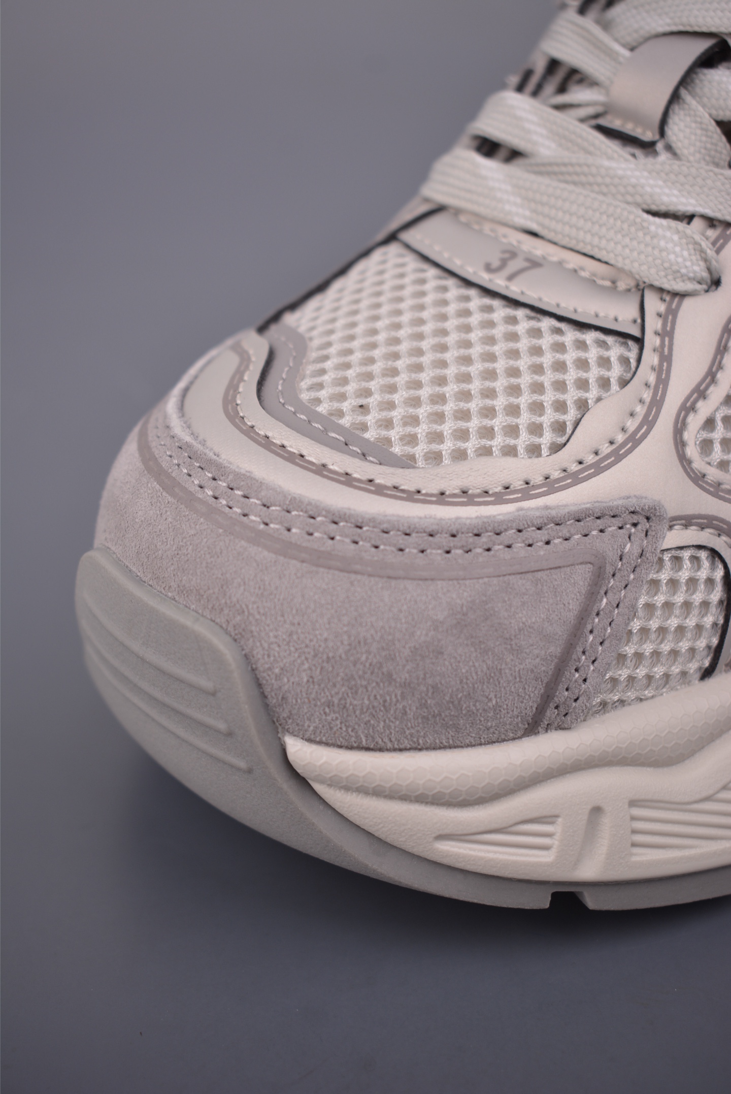 GG-CC GG-CC Chunky Low 厚底增高运动老爹鞋 G25U8611C-Top High Quatity Cheap Sneakers Fashion Clothing Clothes Bags handbags Shoes of all Brand wholesale With The best Quality And Beautiful Price from China Factory Chinese suppliers wholesaler seller GG-CC GG-CC Chunky Low 厚底增高运动老爹鞋 G25U8611C