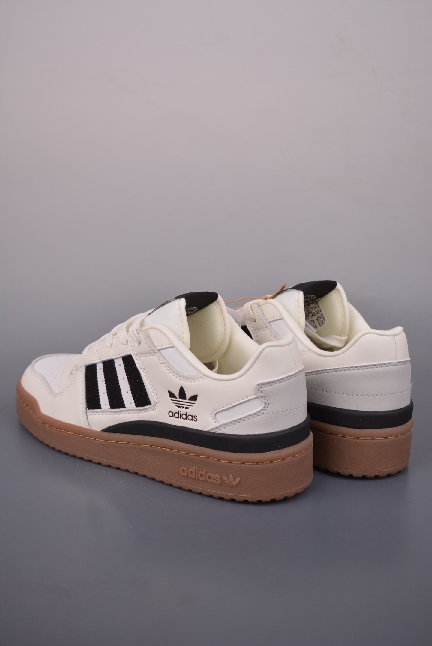 200 海外渠道版 原盒原标 Adidas Forum LOW CL 三叶草低邦 经典魔术贴复古板鞋 JQ0209-Chinese UA Cheap High Quatity Brand Clothes Bags handbags Sneakers wholesale wholesaler seller from China Factory suppliers Fashion Clothing Shoes best Quality Beautiful Price 200 海外渠道版 原盒原标 Adidas Forum LOW CL 三叶草低邦 经典魔术贴复古板鞋 JQ0209