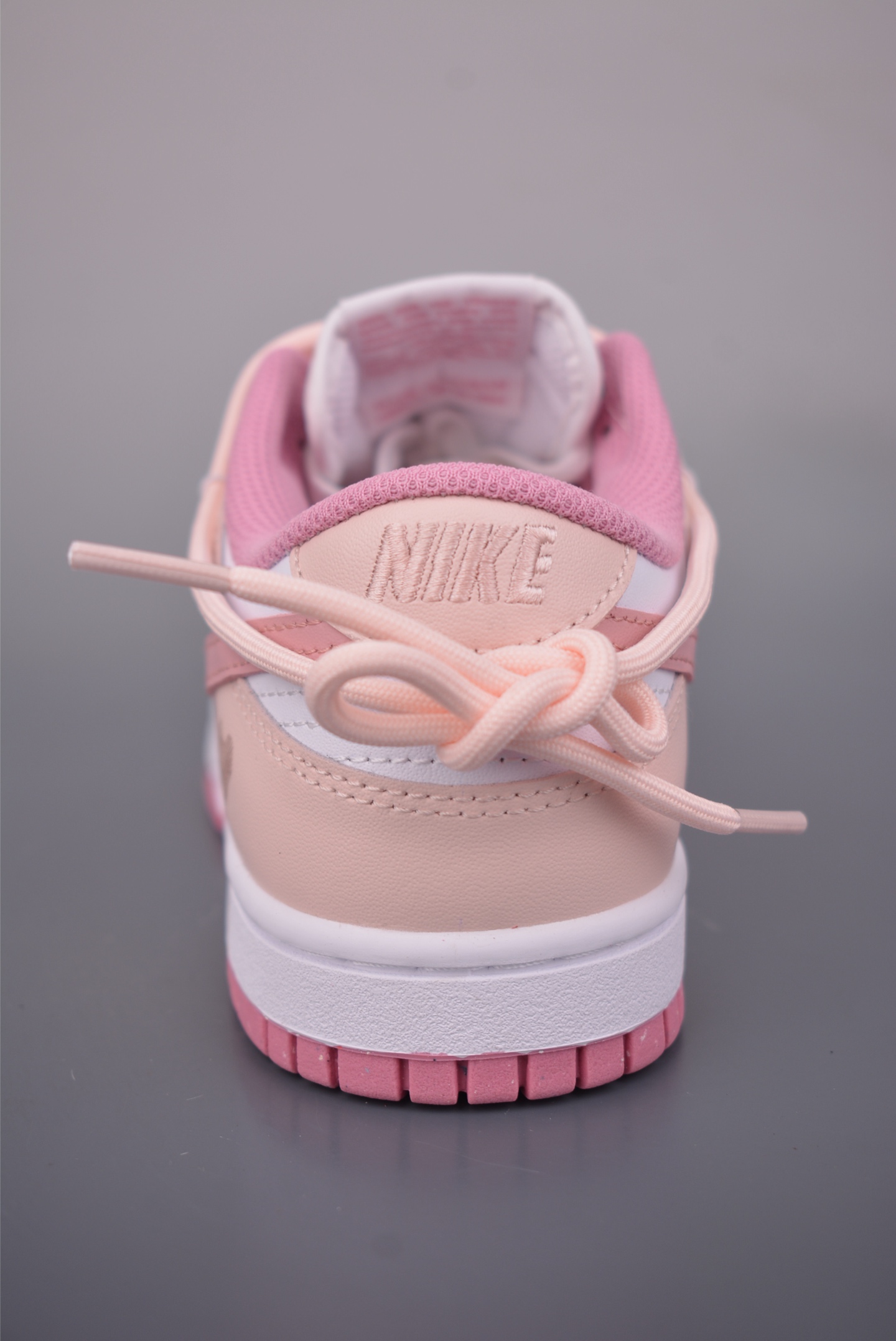 Nike SB Dunk Low 女神粉 解构绑带 DD1873-112-Top High Quatity Cheap Sneakers Fashion Clothing Clothes Bags handbags Shoes of all Brand wholesale With The best Quality And Beautiful Price from China Factory Chinese suppliers wholesaler seller Nike SB Dunk Low 女神粉 解构绑带 DD1873-112
