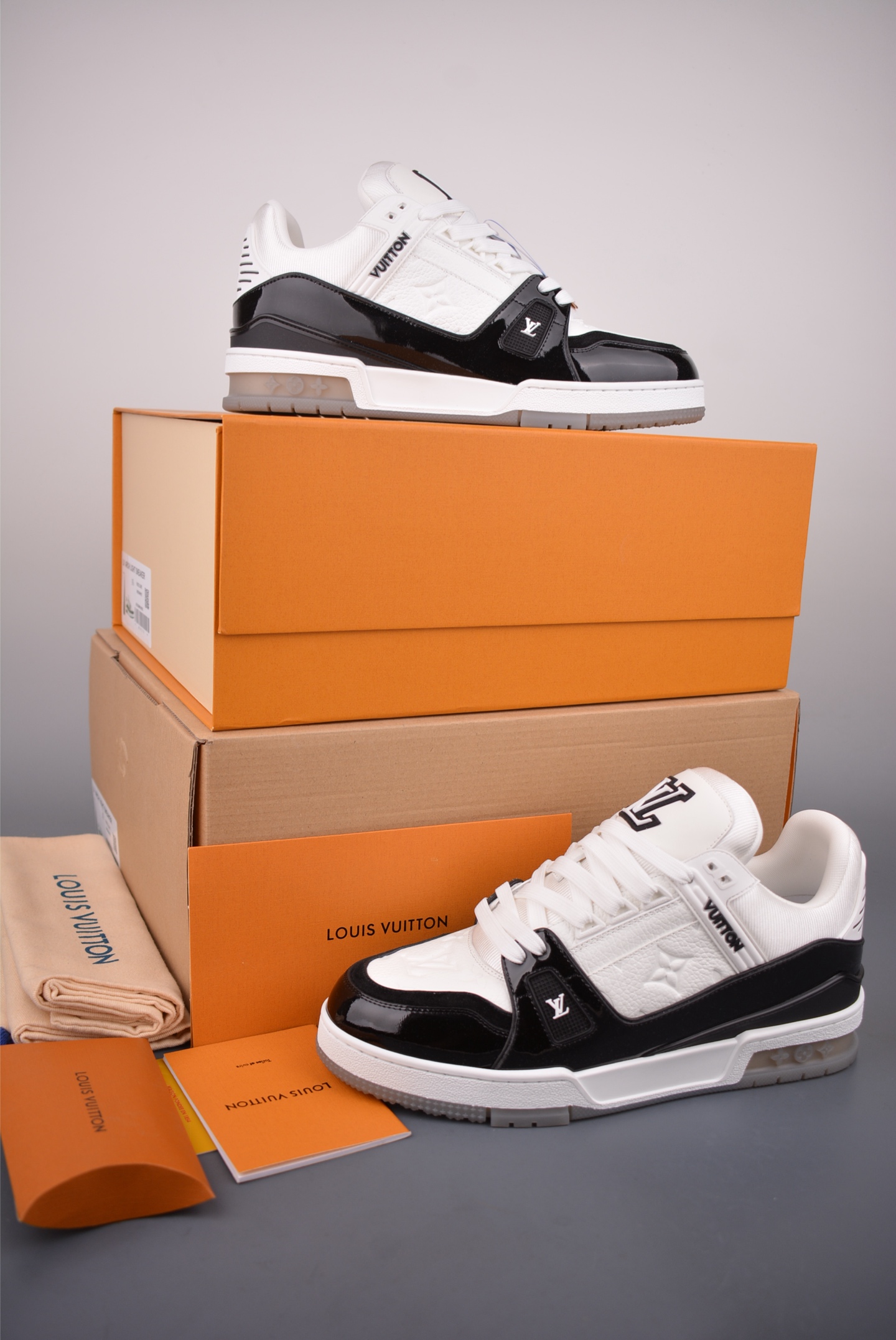 LOUIS VUITTON 路易威登 LV Trainer 顶级 NL1210-Top High Quatity Cheap Sneakers Fashion Clothing Clothes Bags handbags Shoes of all Brand wholesale With The best Quality And Beautiful Price from China Factory Chinese suppliers wholesaler seller LOUIS VUITTON 路易威登 LV Trainer 顶级 NL1210