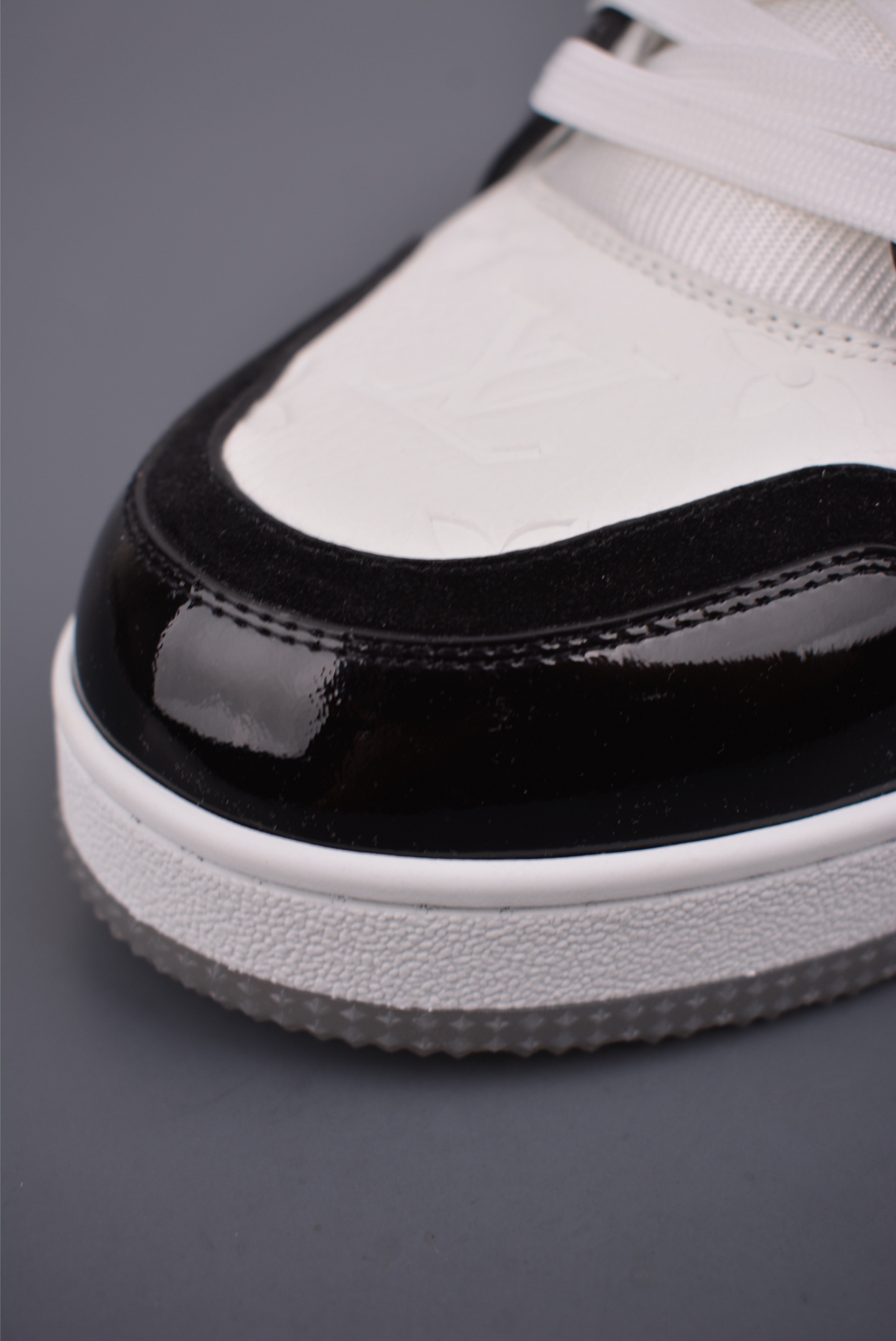 LOUIS VUITTON 路易威登 LV Trainer 顶级 NL1210-Top High Quatity Cheap Sneakers Fashion Clothing Clothes Bags handbags Shoes of all Brand wholesale With The best Quality And Beautiful Price from China Factory Chinese suppliers wholesaler seller LOUIS VUITTON 路易威登 LV Trainer 顶级 NL1210