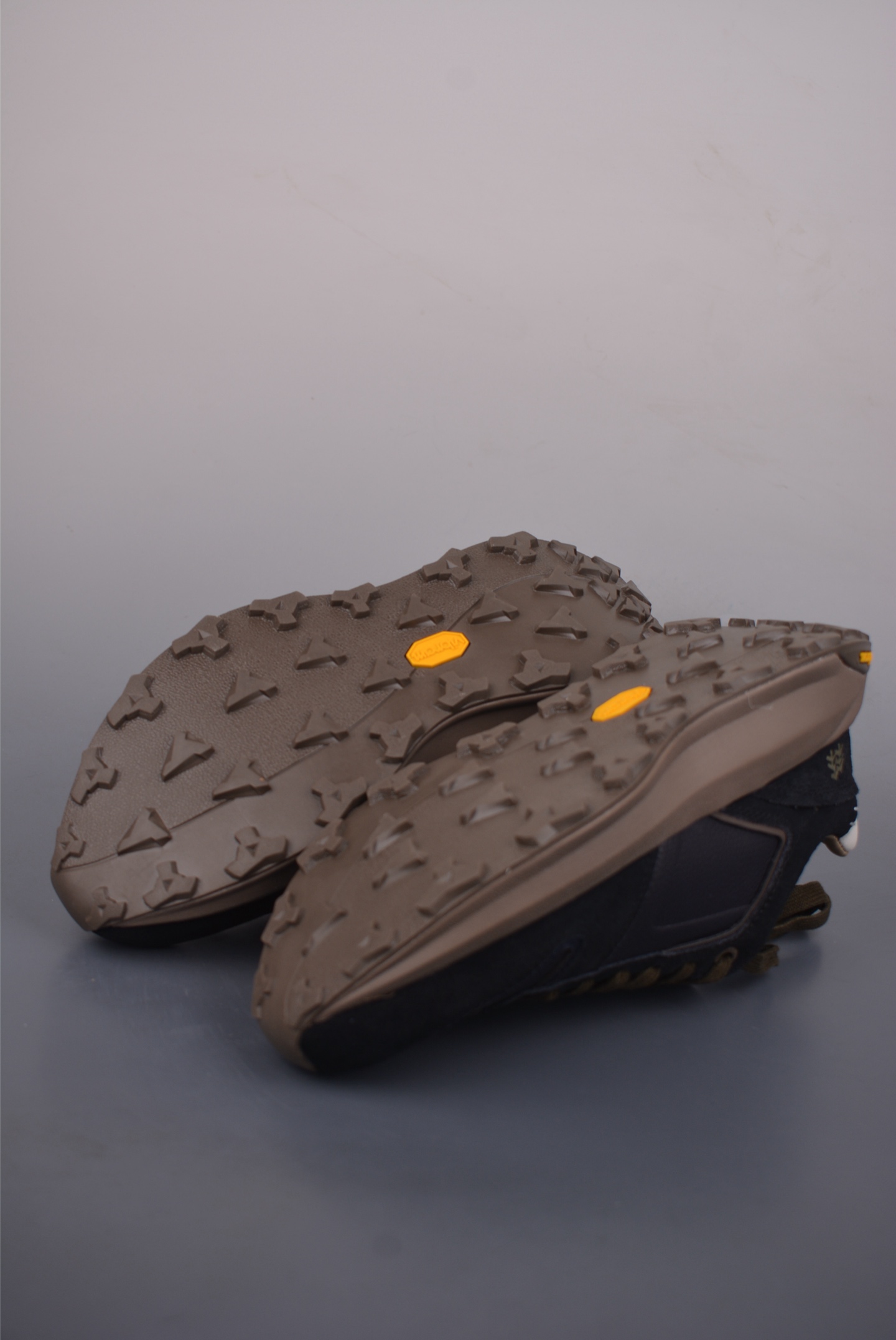 可隆KOLON LITCAMP GTX 防水支撑轻便回弹 低帮徒步鞋 LUFC5WT415-Top High Quatity Cheap Sneakers Fashion Clothing Clothes Bags handbags Shoes of all Brand wholesale With The best Quality And Beautiful Price from China Factory Chinese suppliers wholesaler seller 可隆KOLON LITCAMP GTX 防水支撑轻便回弹 低帮徒步鞋 LUFC5WT415