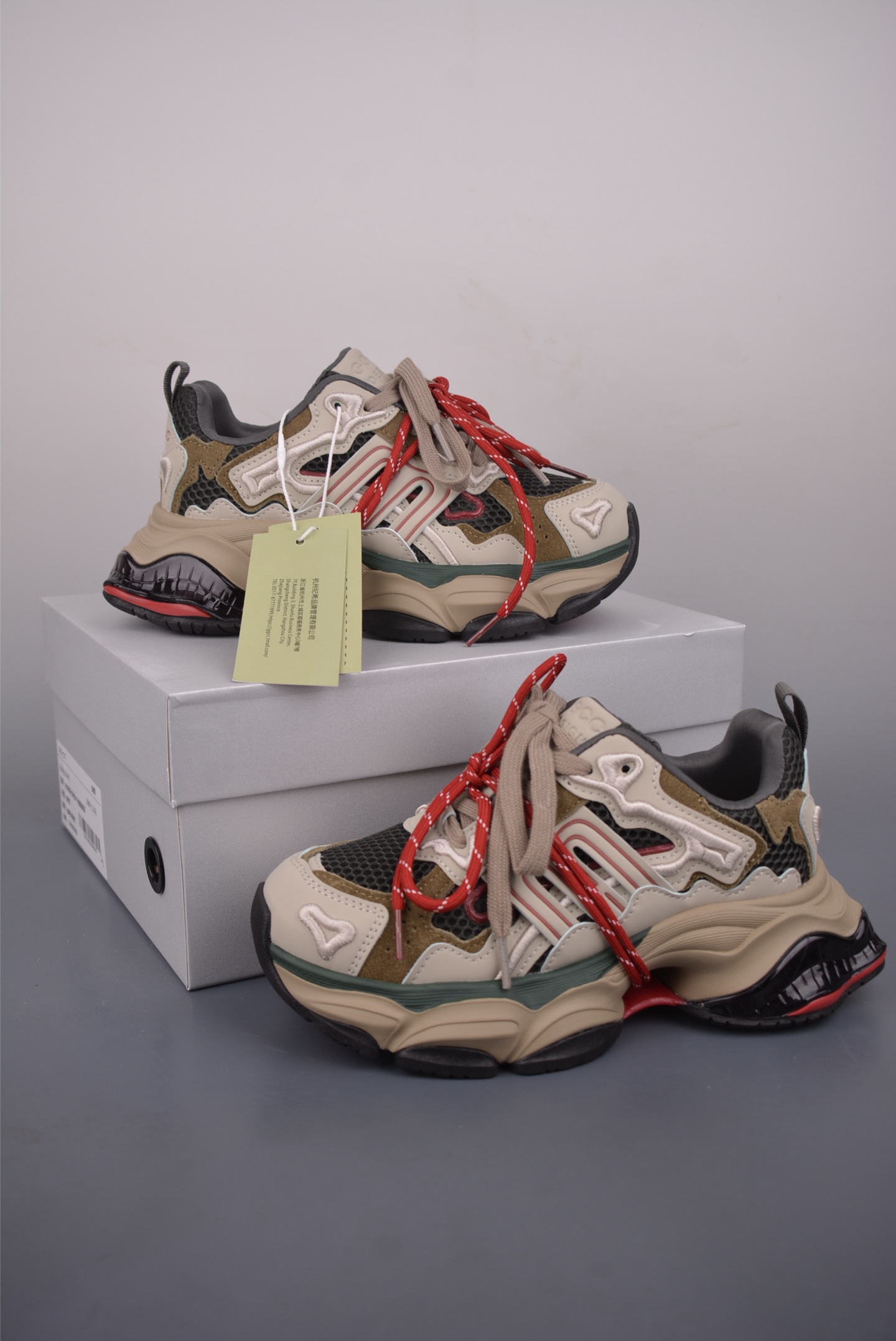 GG-CC GG-CC Chunky Low 厚底增高运动老爹鞋 G25X3232B