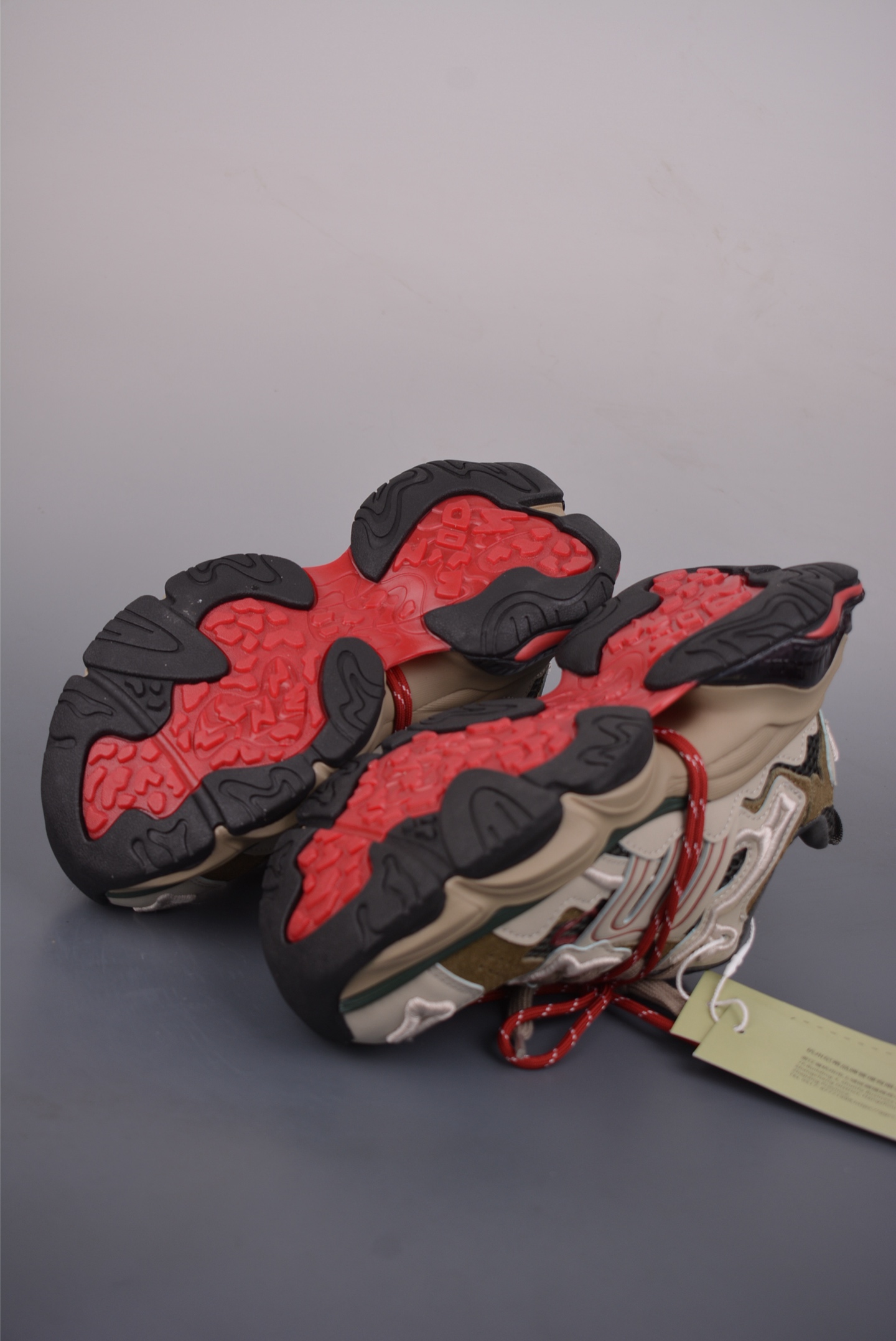 GG-CC GG-CC Chunky Low 厚底增高运动老爹鞋 G25X3232B
