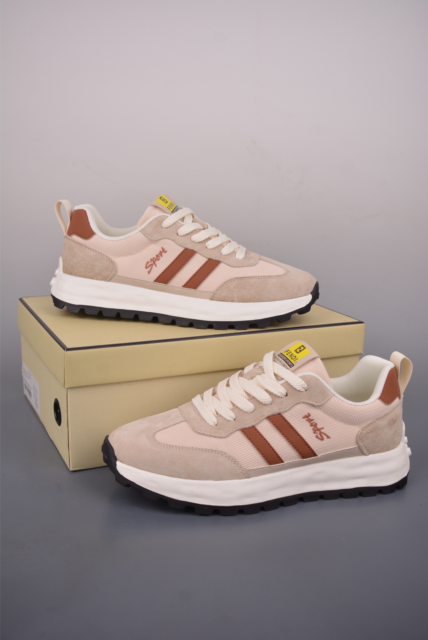 23ss FENDI芬迪潮流时尚低帮 休闲运动鞋系列 7E1493-Top High Quatity Cheap Sneakers Fashion Clothing Clothes Bags handbags Shoes of all Brand wholesale With The best Quality And Beautiful Price from China Factory Chinese suppliers wholesaler seller 23ss FENDI芬迪潮流时尚低帮 休闲运动鞋系列 7E1493