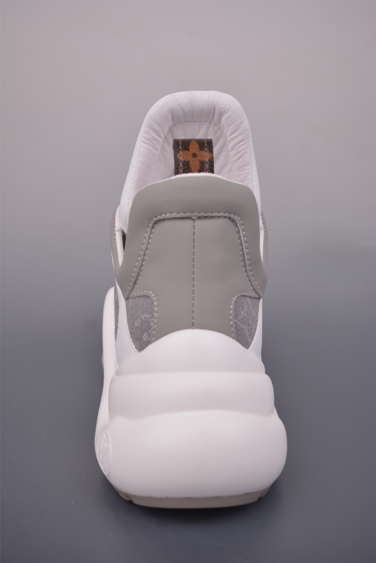 450 广奢高端货Louis Vuitton 路易威登 LV Archlight Sneakers系列 真皮拼色弓型拱桥底运动鞋 51BCOLORE-Chinese UA Cheap High Quatity Brand Clothes Bags handbags Sneakers wholesale wholesaler seller from China Factory suppliers Fashion Clothing Shoes best Quality Beautiful Price 450 广奢高端货Louis Vuitton 路易威登 LV Archlight Sneakers系列 真皮拼色弓型拱桥底运动鞋 51BCOLORE
