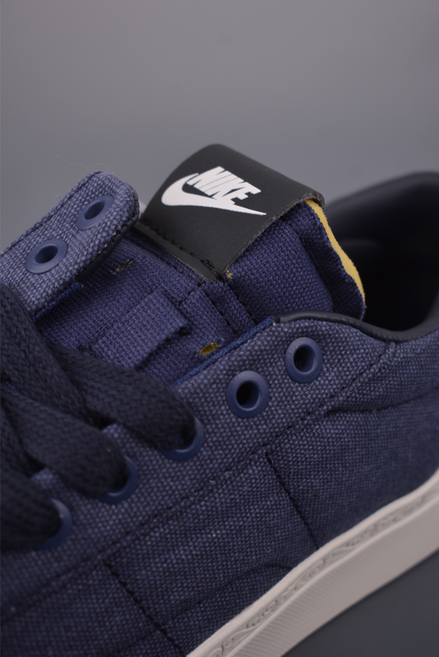 Devin Booker x Nike Blazer Low Detroit Tigers 布克联名 HQ2054-400-Top High Quatity Cheap Sneakers Fashion Clothing Clothes Bags handbags Shoes of all Brand wholesale With The best Quality And Beautiful Price from China Factory Chinese suppliers wholesaler seller Devin Booker x Nike Blazer Low Detroit Tigers 布克联名 HQ2054-400