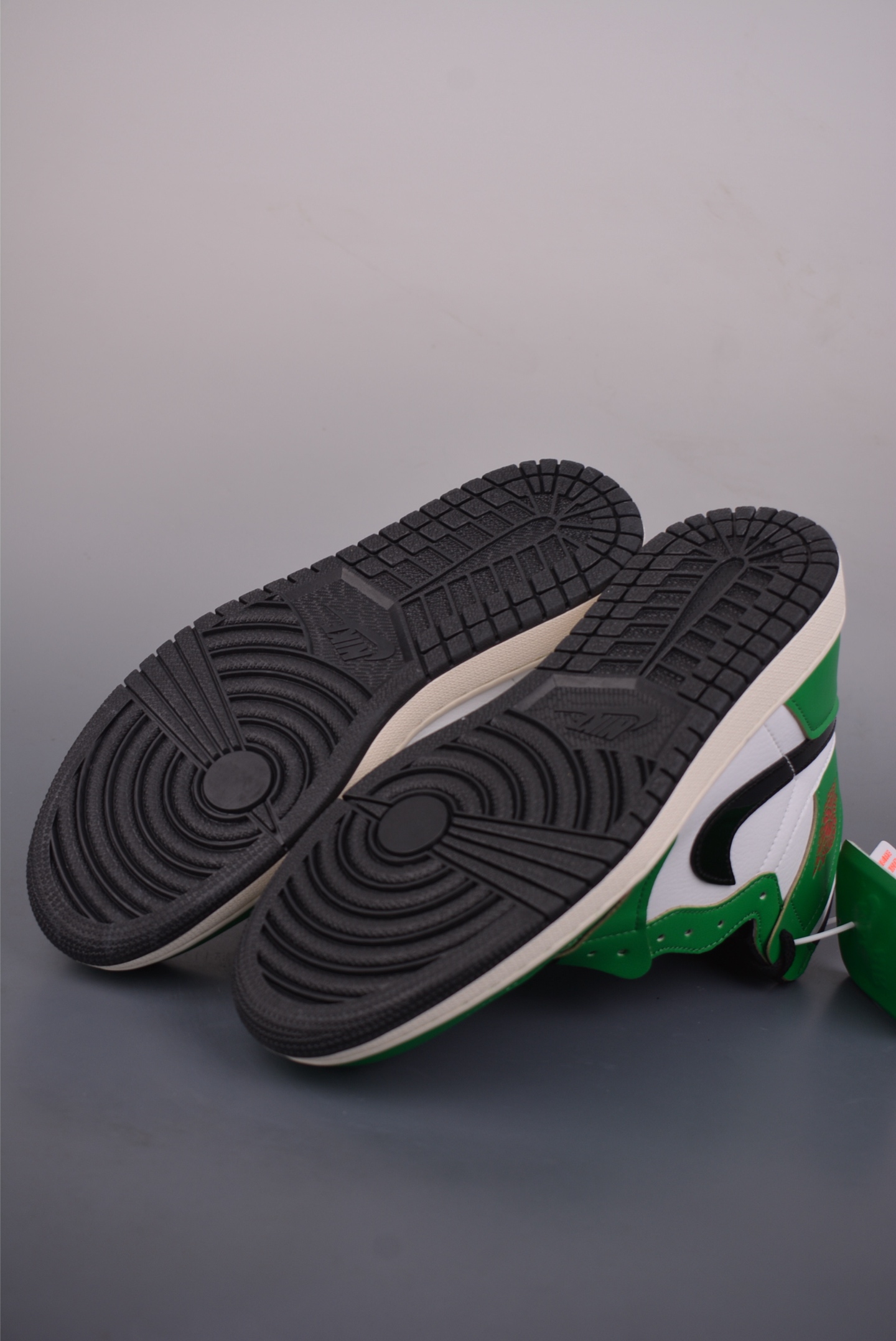 Jordan Air Jordan 1 High 喜力 莞产原底面 DB4612-300-Top High Quatity Cheap Sneakers Fashion Clothing Clothes Bags handbags Shoes of all Brand wholesale With The best Quality And Beautiful Price from China Factory Chinese suppliers wholesaler seller Jordan Air Jordan 1 High 喜力 莞产原底面 DB4612-300
