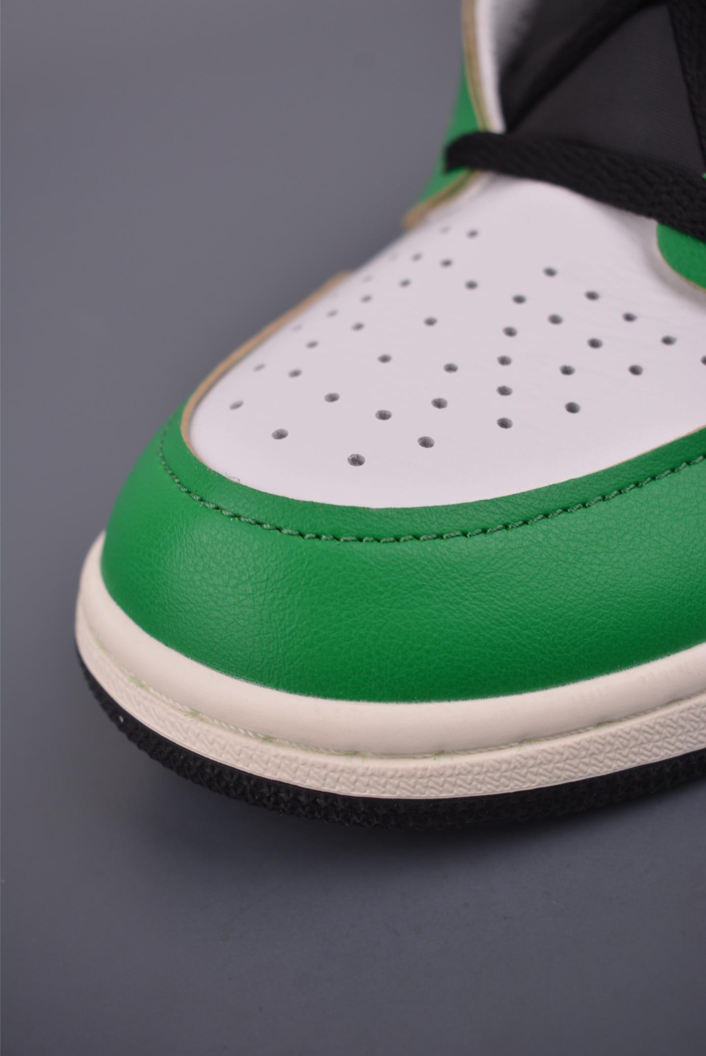 Jordan Air Jordan 1 High 喜力 莞产原底面 DB4612-300-Top High Quatity Cheap Sneakers Fashion Clothing Clothes Bags handbags Shoes of all Brand wholesale With The best Quality And Beautiful Price from China Factory Chinese suppliers wholesaler seller Jordan Air Jordan 1 High 喜力 莞产原底面 DB4612-300