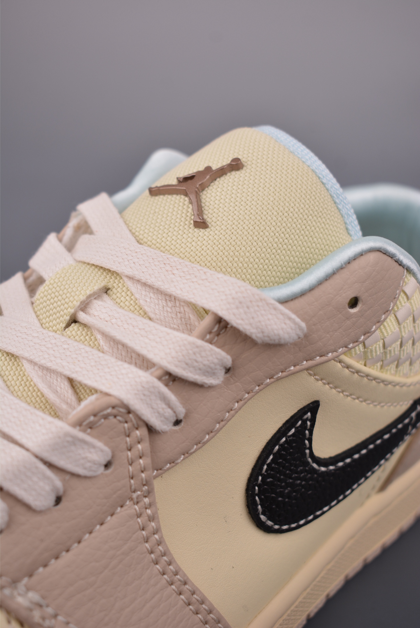 Air Jordan 1 Low 米棕 AJ1乔1低帮休闲板鞋 HQ3440-101-Top High Quatity Cheap Sneakers Fashion Clothing Clothes Bags handbags Shoes of all Brand wholesale With The best Quality And Beautiful Price from China Factory Chinese suppliers wholesaler seller Air Jordan 1 Low 米棕 AJ1乔1低帮休闲板鞋 HQ3440-101