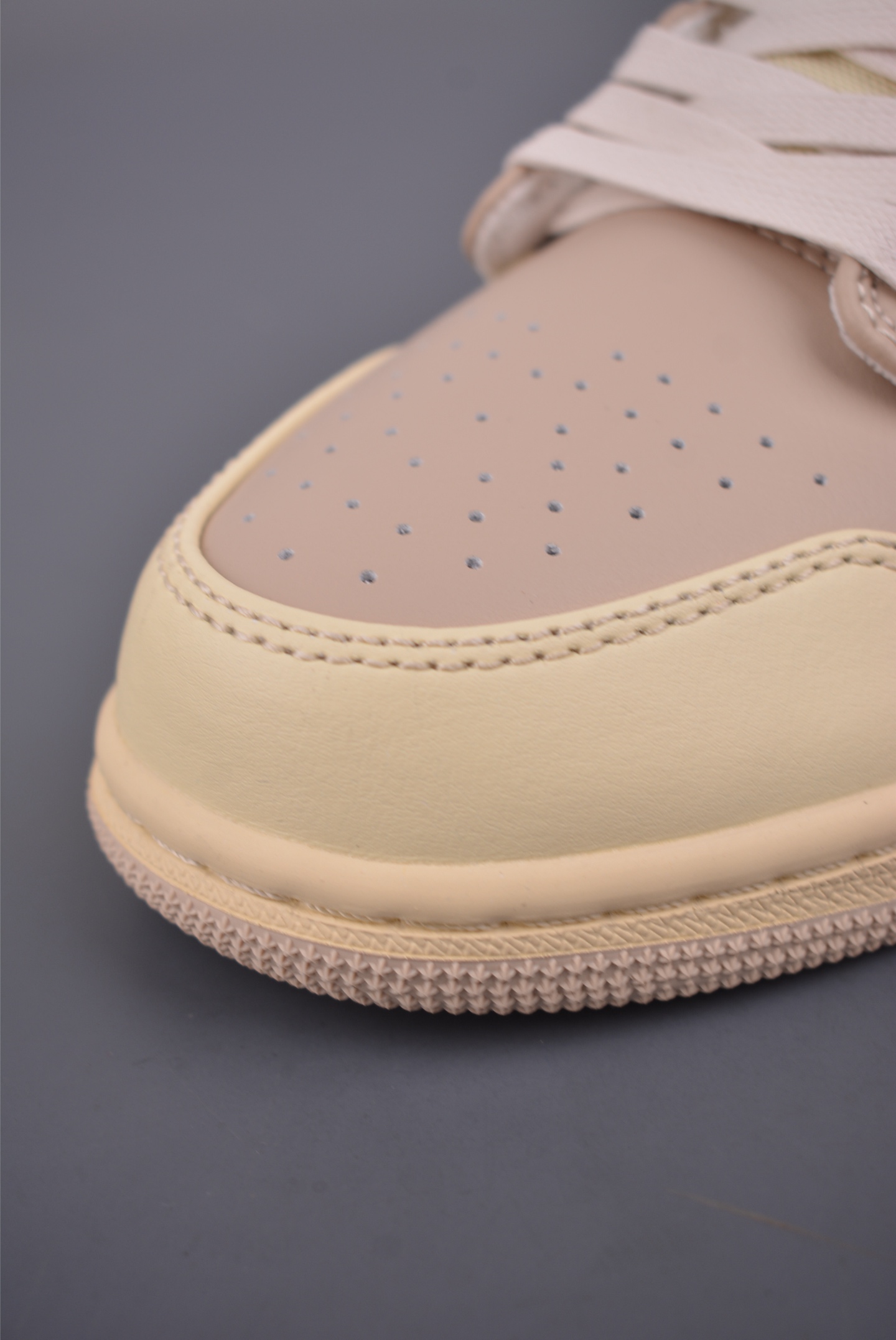 Air Jordan 1 Low 米棕 AJ1乔1低帮休闲板鞋 HQ3440-101-Top High Quatity Cheap Sneakers Fashion Clothing Clothes Bags handbags Shoes of all Brand wholesale With The best Quality And Beautiful Price from China Factory Chinese suppliers wholesaler seller Air Jordan 1 Low 米棕 AJ1乔1低帮休闲板鞋 HQ3440-101