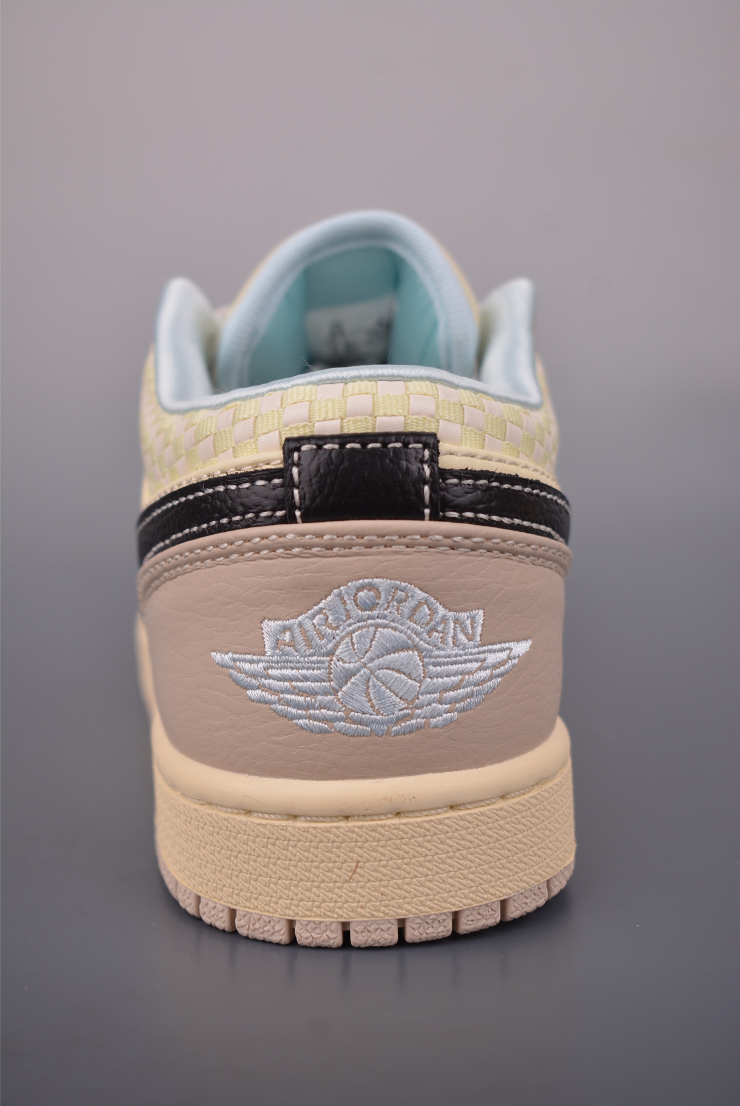 Air Jordan 1 Low 米棕 AJ1乔1低帮休闲板鞋 HQ3440-101-Top High Quatity Cheap Sneakers Fashion Clothing Clothes Bags handbags Shoes of all Brand wholesale With The best Quality And Beautiful Price from China Factory Chinese suppliers wholesaler seller Air Jordan 1 Low 米棕 AJ1乔1低帮休闲板鞋 HQ3440-101