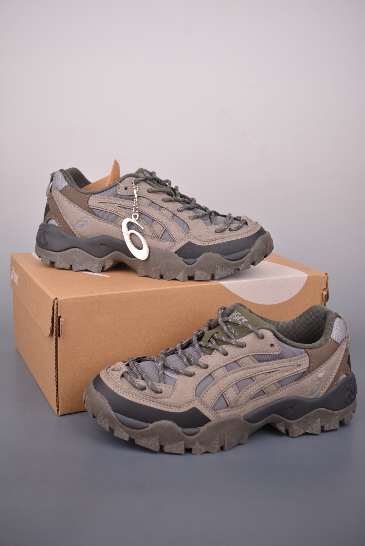 180 Asics Gel-PICKAX 亚瑟士运动休闲透气专业跑鞋 1203A746-Chinese UA Cheap High Quatity Brand Clothes Bags handbags Sneakers wholesale wholesaler seller from China Factory suppliers Fashion Clothing Shoes best Quality Beautiful Price 180 Asics Gel-PICKAX 亚瑟士运动休闲透气专业跑鞋 1203A746