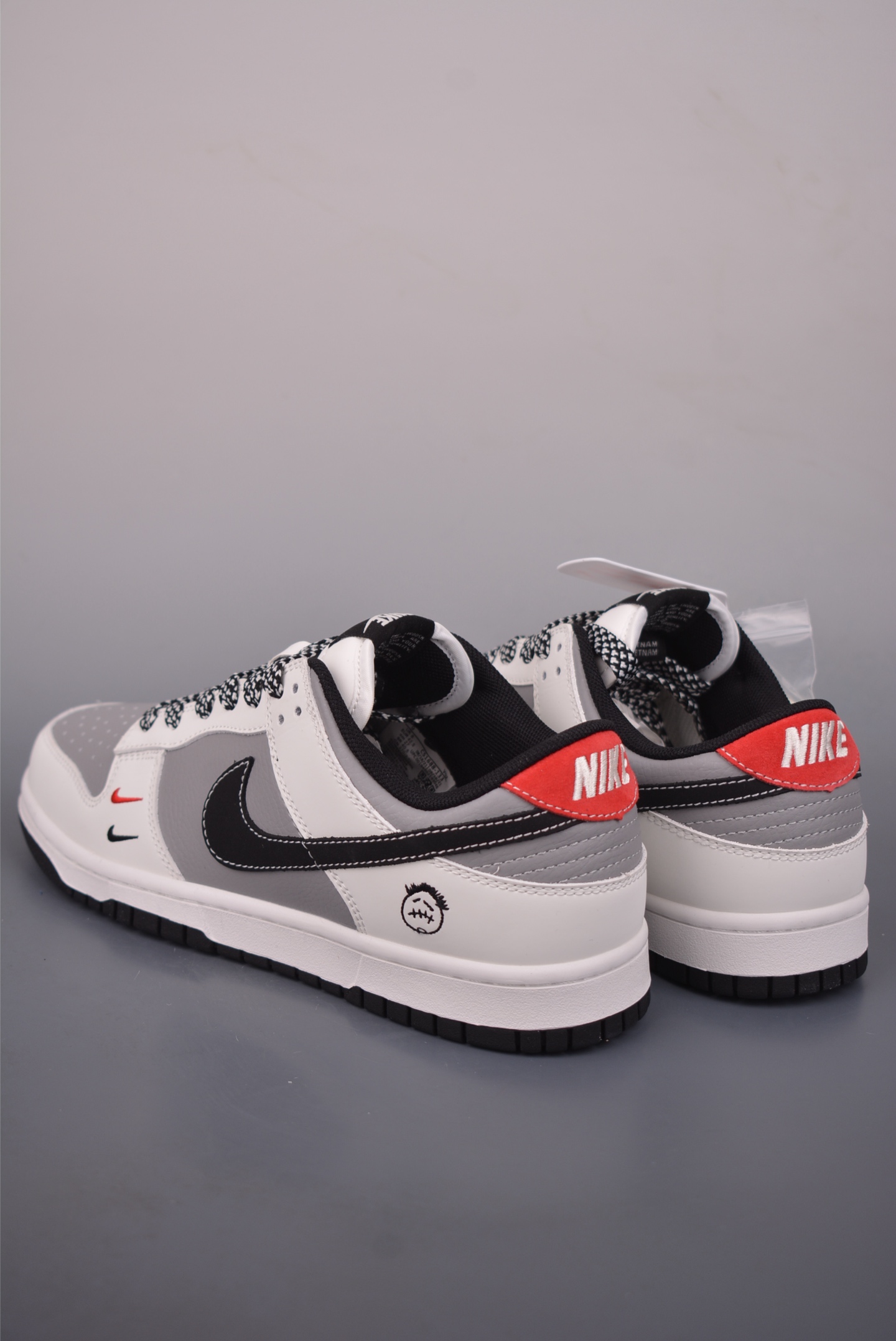 280 Nike SB Dunk Low 哭脸联名 XD6188-133-Chinese UA Cheap High Quatity Brand Clothes Bags handbags Sneakers wholesale wholesaler seller from China Factory suppliers Fashion Clothing Shoes best Quality Beautiful Price 280 Nike SB Dunk Low 哭脸联名 XD6188-133