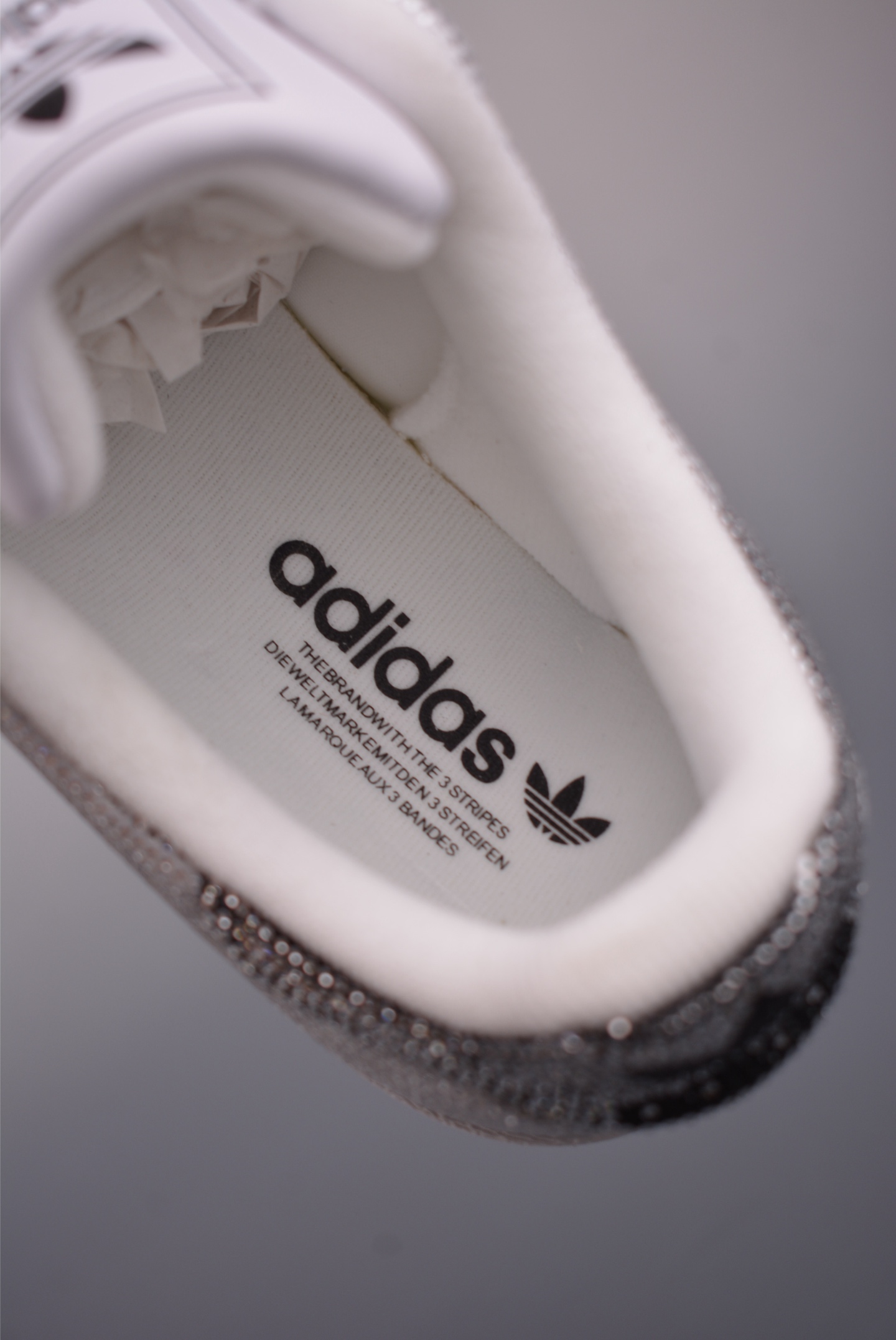 150 Adidas Originals Superstar 满钻 IH4201