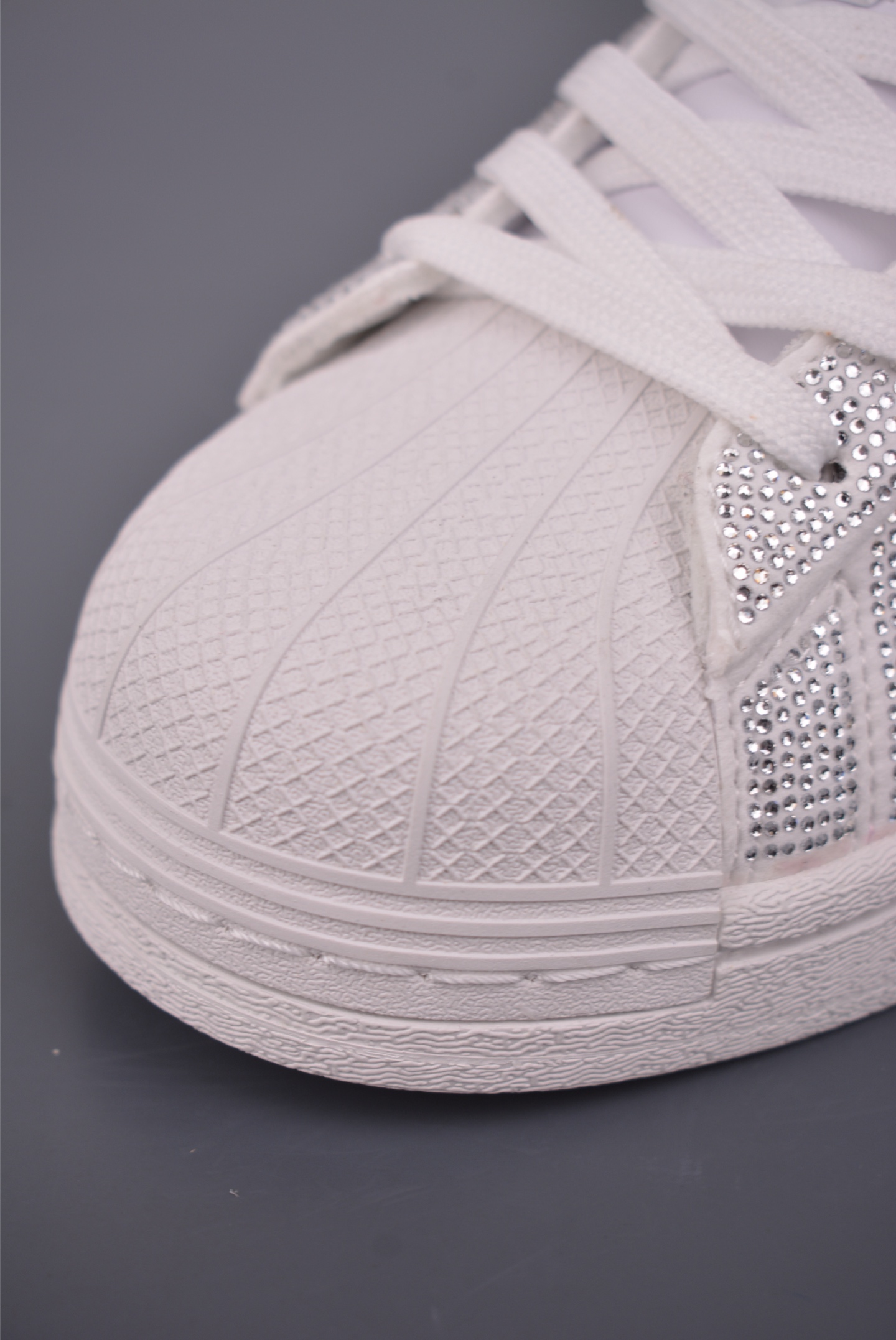 150 Adidas Originals Superstar 满钻 IH4201