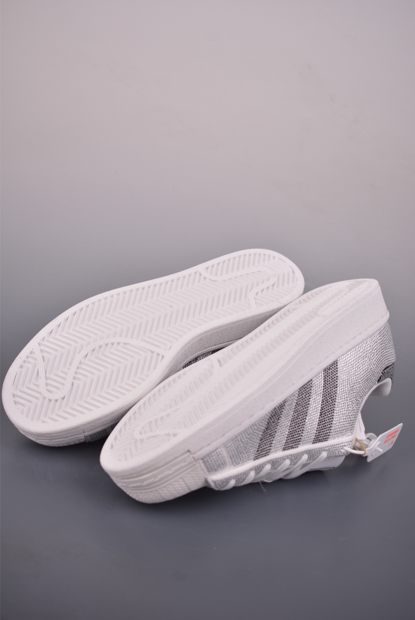 150 Adidas Originals Superstar 满钻 IH4201