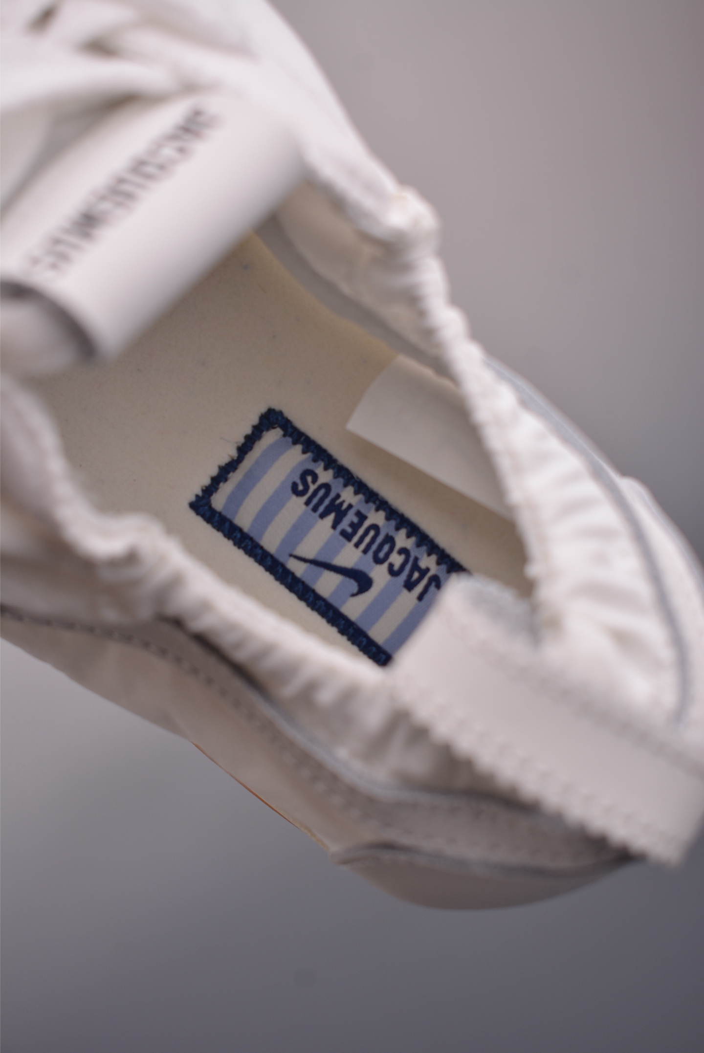 220 Jacquemus x Nike Moon Shoe SP 网红薄底低帮生活休闲鞋 HV8547-002-Chinese UA Cheap High Quatity Brand Clothes Bags handbags Sneakers wholesale wholesaler seller from China Factory suppliers Fashion Clothing Shoes best Quality Beautiful Price 220 Jacquemus x Nike Moon Shoe SP 网红薄底低帮生活休闲鞋 HV8547-002