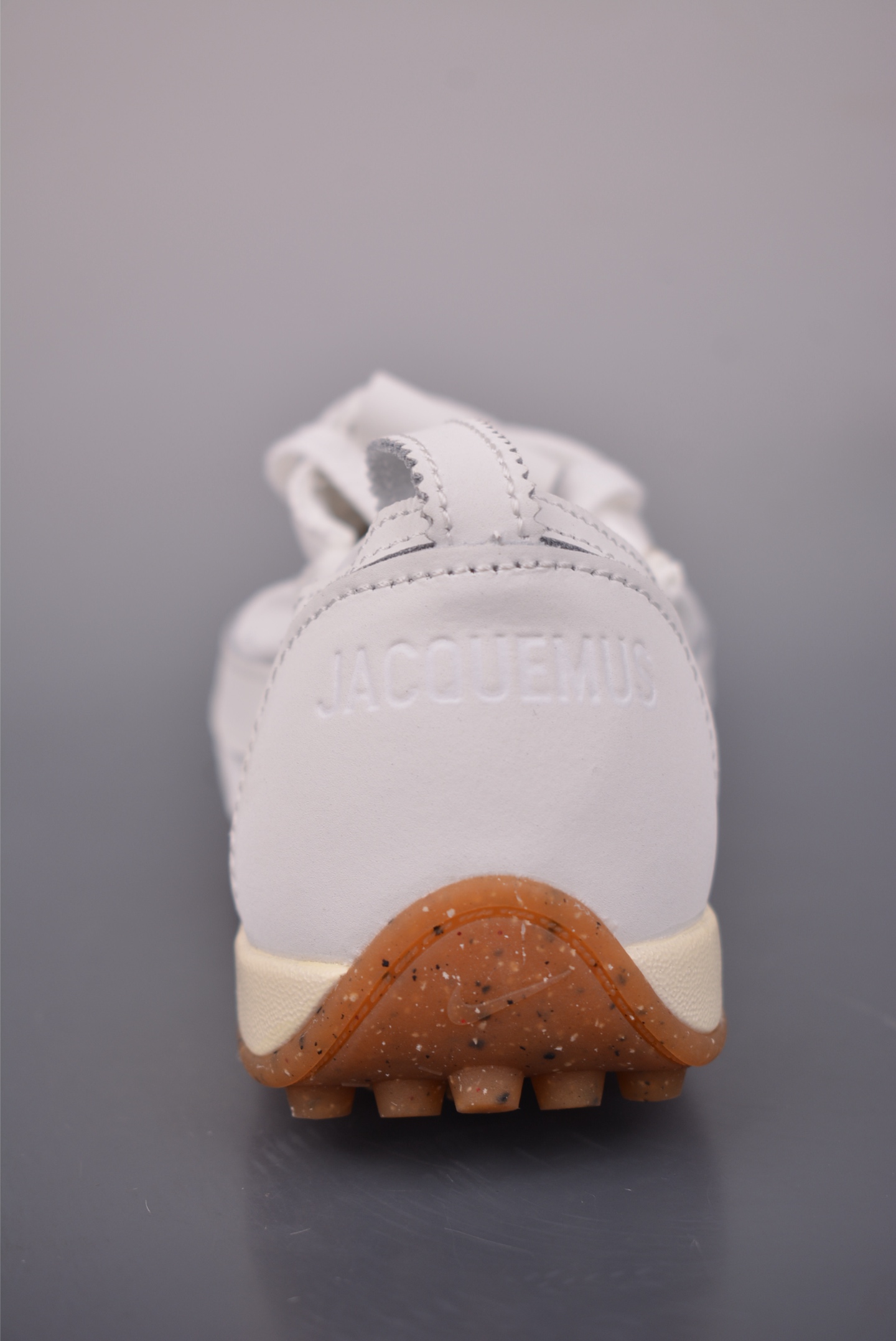220 Jacquemus x Nike Moon Shoe SP 网红薄底低帮生活休闲鞋 HV8547-002-Chinese UA Cheap High Quatity Brand Clothes Bags handbags Sneakers wholesale wholesaler seller from China Factory suppliers Fashion Clothing Shoes best Quality Beautiful Price 220 Jacquemus x Nike Moon Shoe SP 网红薄底低帮生活休闲鞋 HV8547-002