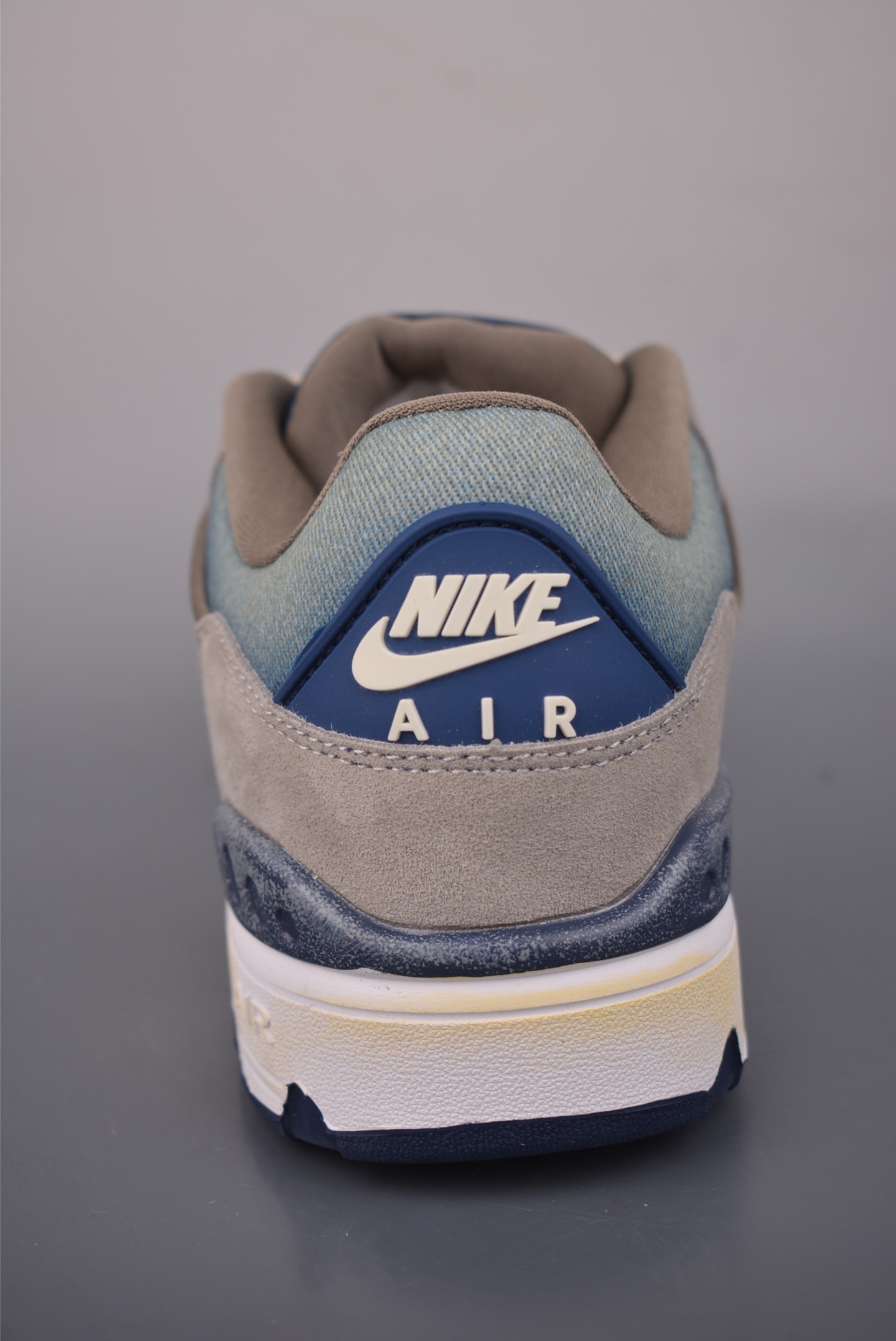 220 Nike x Levi's x NiAir Force 3 Low 柔软舒适低帮篮球鞋 IB1808-001-Chinese UA Cheap High Quatity Brand Clothes Bags handbags Sneakers wholesale wholesaler seller from China Factory suppliers Fashion Clothing Shoes best Quality Beautiful Price 220 Nike x Levi's x NiAir Force 3 Low 柔软舒适低帮篮球鞋 IB1808-001