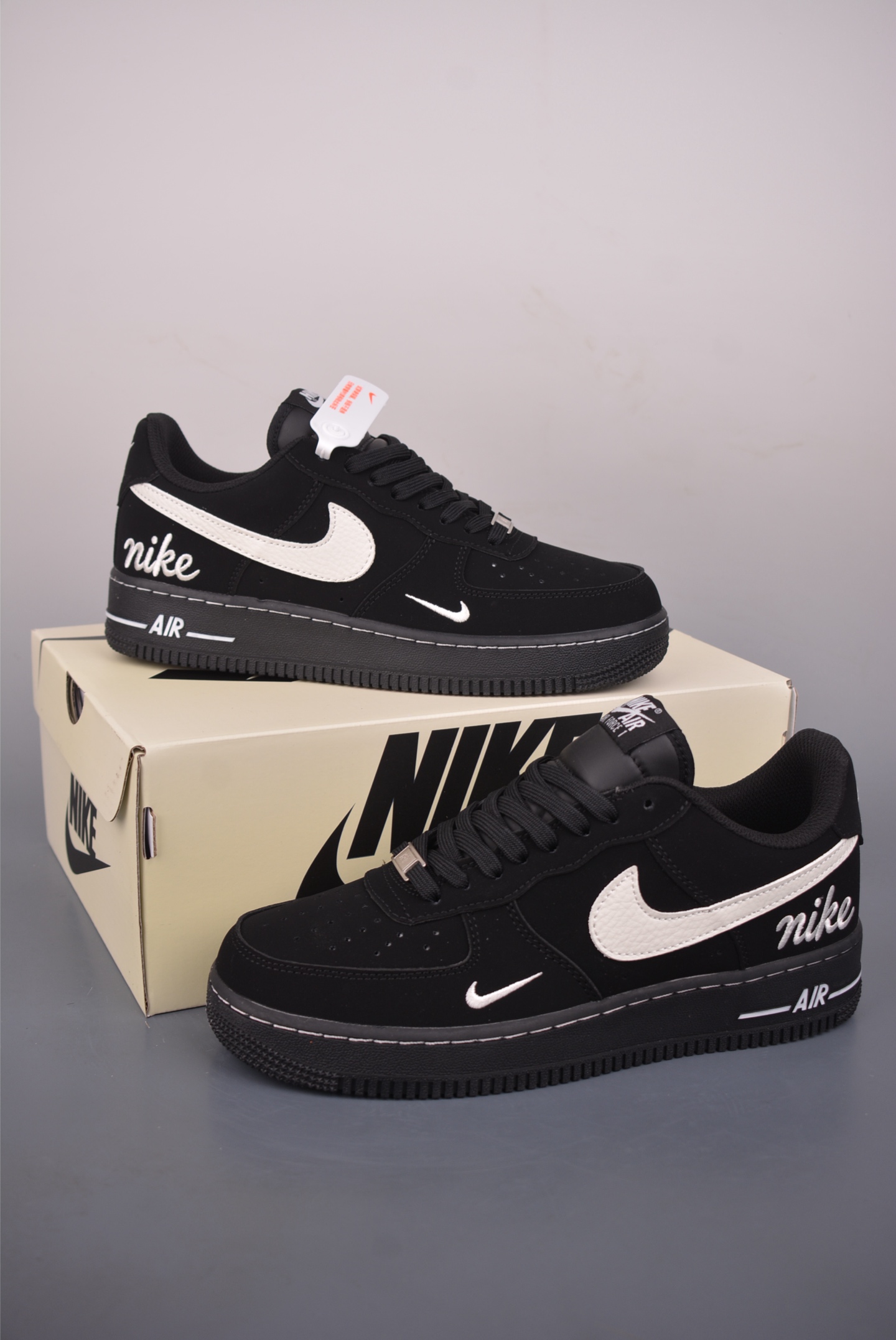 260 Nike Air Force 1 Low 黑白 NH0601-547
