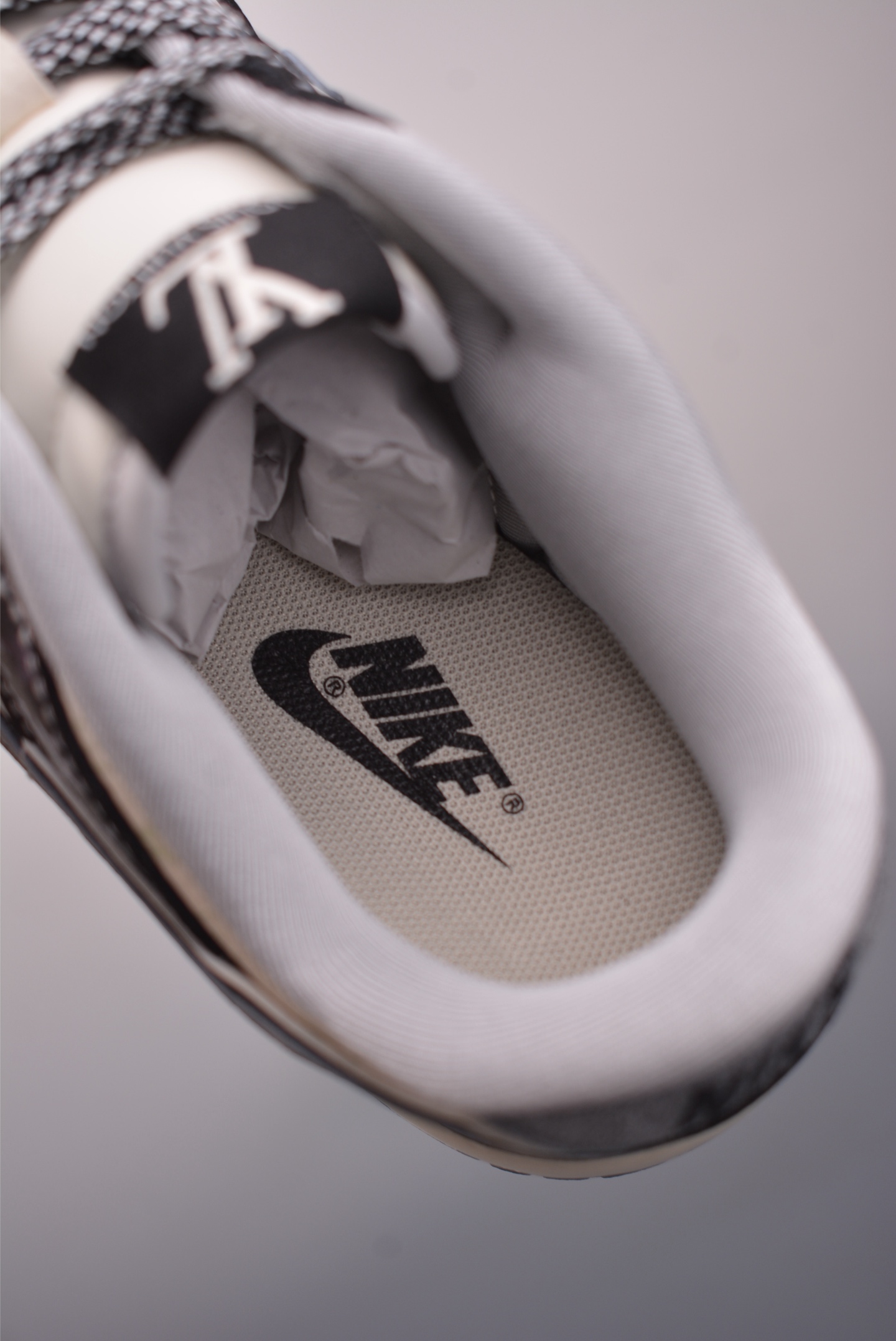 280 Nike SB Dunk Low LV联名 DN3168-035-Chinese UA Cheap High Quatity Brand Clothes Bags handbags Sneakers wholesale wholesaler seller from China Factory suppliers Fashion Clothing Shoes best Quality Beautiful Price 280 Nike SB Dunk Low LV联名 DN3168-035