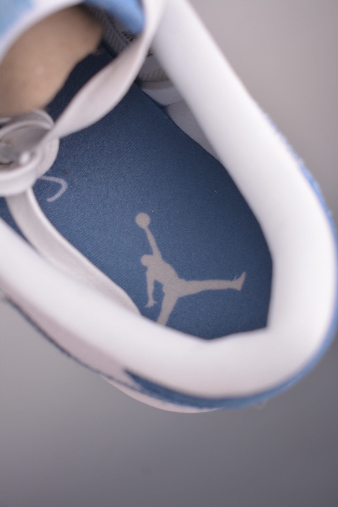 240 Fragment x Travis Scott x Air Jordan 1 Low 三方联名倒钩 全新的三方联名低帮倒钩鞋 IQ7604-104-Chinese UA Cheap High Quatity Brand Clothes Bags handbags Sneakers wholesale wholesaler seller from China Factory suppliers Fashion Clothing Shoes best Quality Beautiful Price 240 Fragment x Travis Scott x Air Jordan 1 Low 三方联名倒钩 全新的三方联名低帮倒钩鞋 IQ7604-104