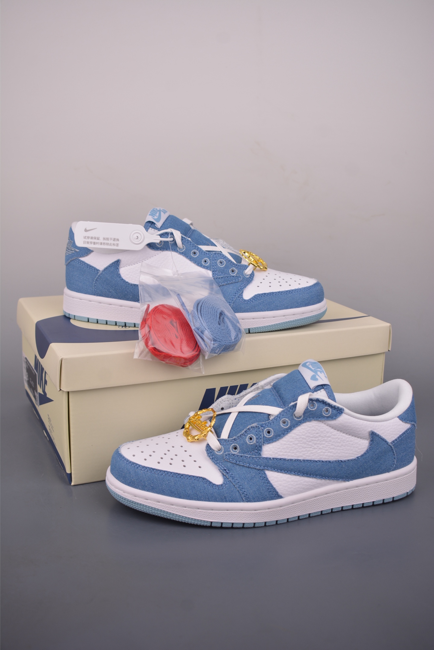240 Fragment x Travis Scott x Air Jordan 1 Low 三方联名倒钩 全新的三方联名低帮倒钩鞋 IQ7604-104-Chinese UA Cheap High Quatity Brand Clothes Bags handbags Sneakers wholesale wholesaler seller from China Factory suppliers Fashion Clothing Shoes best Quality Beautiful Price 240 Fragment x Travis Scott x Air Jordan 1 Low 三方联名倒钩 全新的三方联名低帮倒钩鞋 IQ7604-104