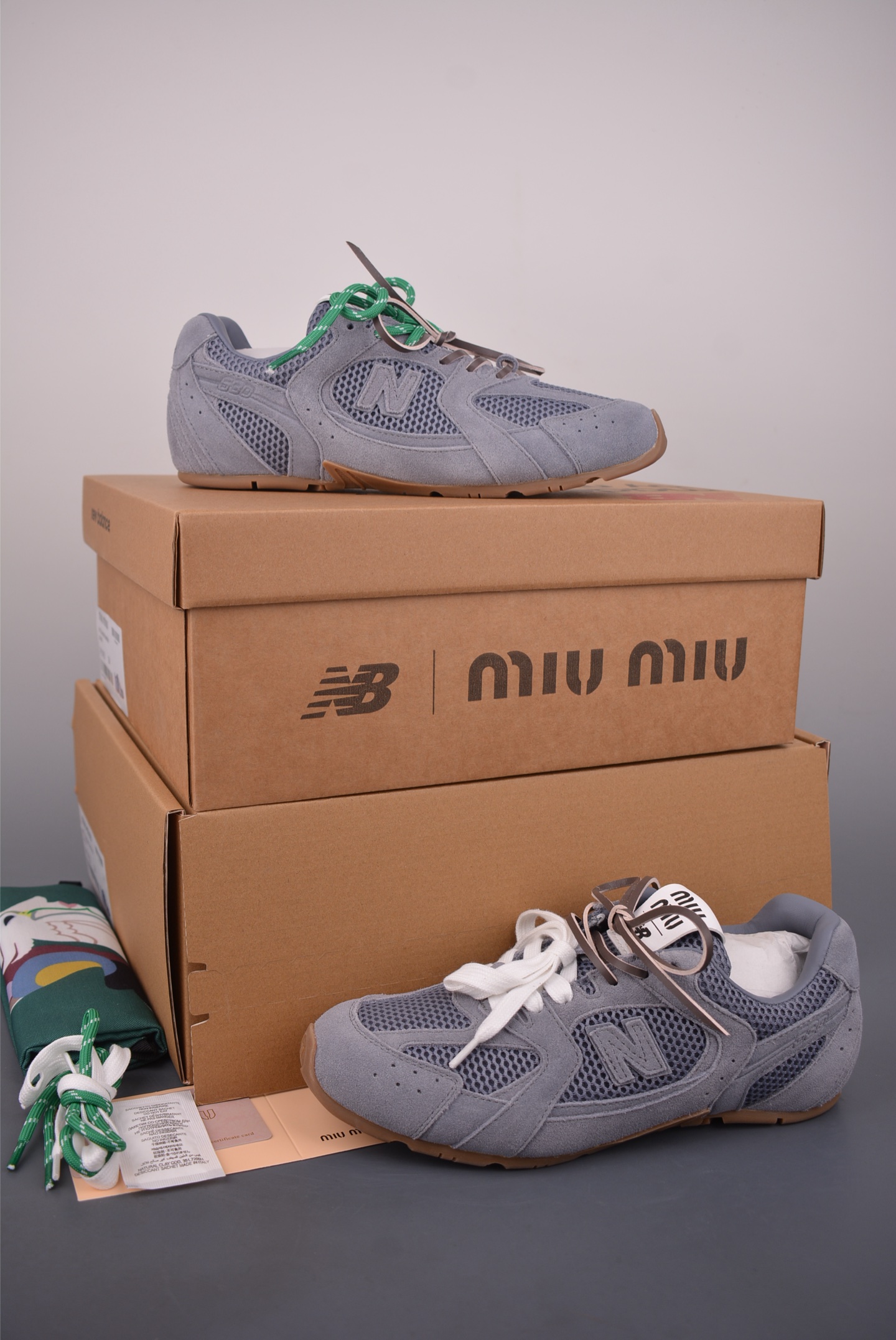 350 Miu Miu缪缪 x New Balance NB530 联名复古运动休闲阿甘德训鞋 ECAP523059B29-Chinese UA Cheap High Quatity Brand Clothes Bags handbags Sneakers wholesale wholesaler seller from China Factory suppliers Fashion Clothing Shoes best Quality Beautiful Price 350 Miu Miu缪缪 x New Balance NB530 联名复古运动休闲阿甘德训鞋 ECAP523059B29