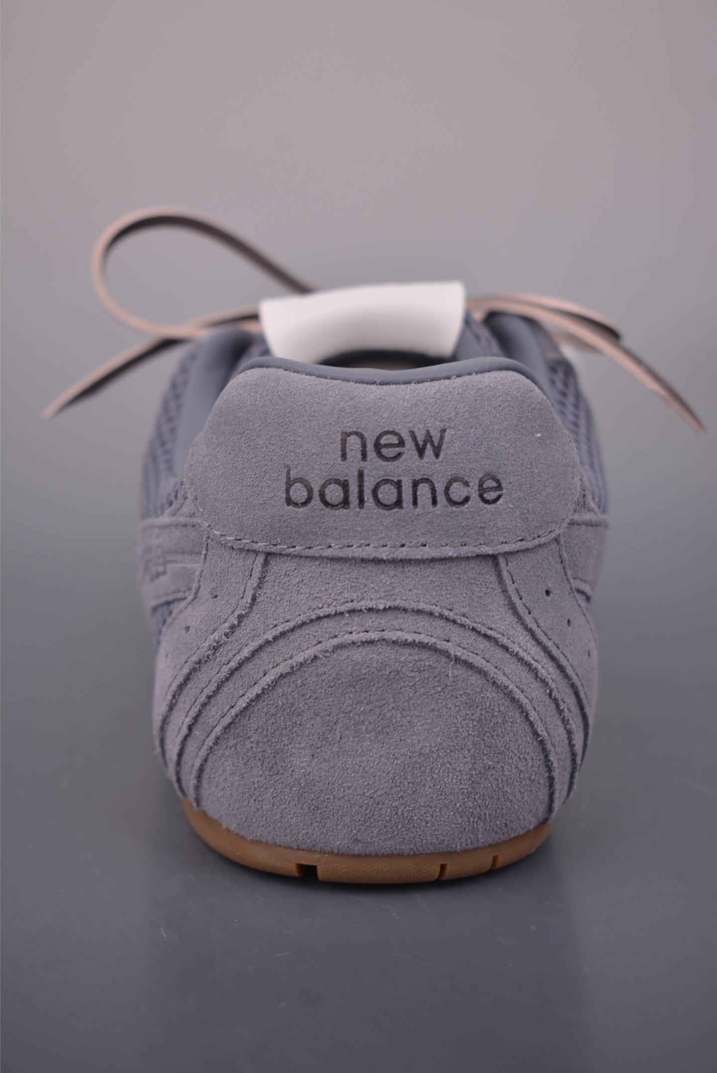 350 Miu Miu缪缪 x New Balance NB530 联名复古运动休闲阿甘德训鞋 ECAP523059B29-Chinese UA Cheap High Quatity Brand Clothes Bags handbags Sneakers wholesale wholesaler seller from China Factory suppliers Fashion Clothing Shoes best Quality Beautiful Price 350 Miu Miu缪缪 x New Balance NB530 联名复古运动休闲阿甘德训鞋 ECAP523059B29