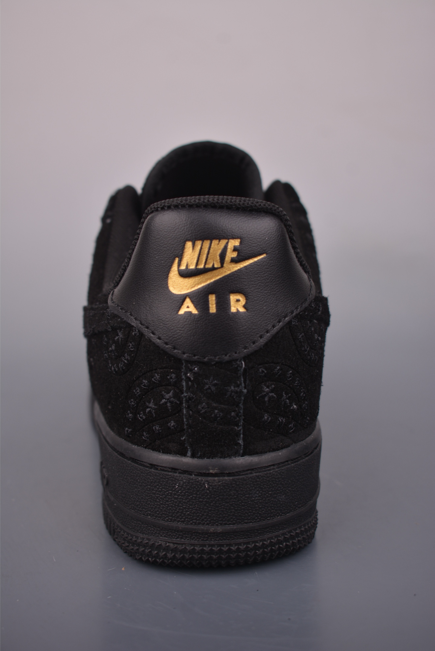 200 Nike Air Force 1 Low 佩斯利花纹 IO1259-001