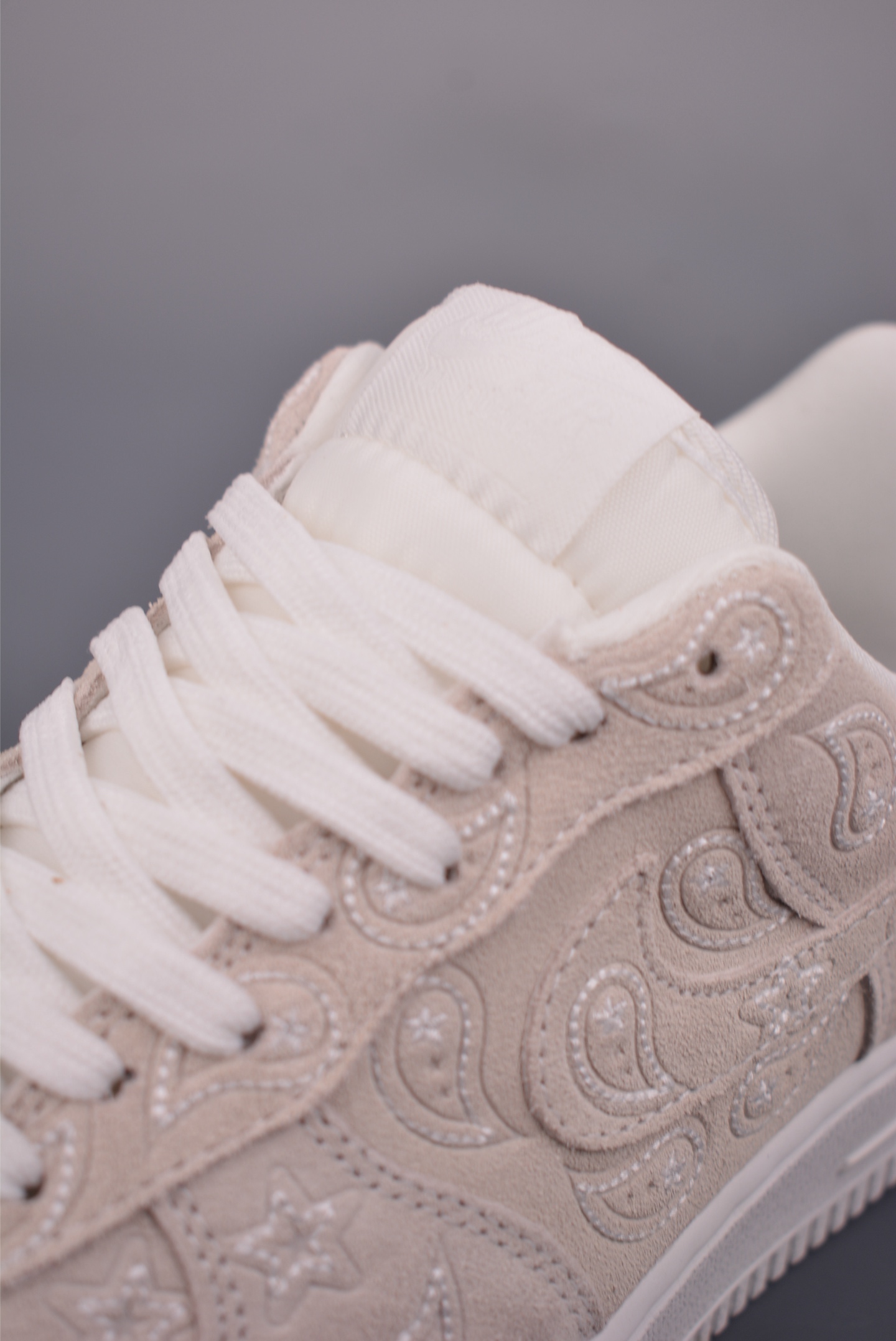 Nike Air Force 1 Low 佩斯利花纹 IU2363-100-Top High Quatity Cheap Sneakers Fashion Clothing Clothes Bags handbags Shoes of all Brand wholesale With The best Quality And Beautiful Price from China Factory Chinese suppliers wholesaler seller Nike Air Force 1 Low 佩斯利花纹 IU2363-100