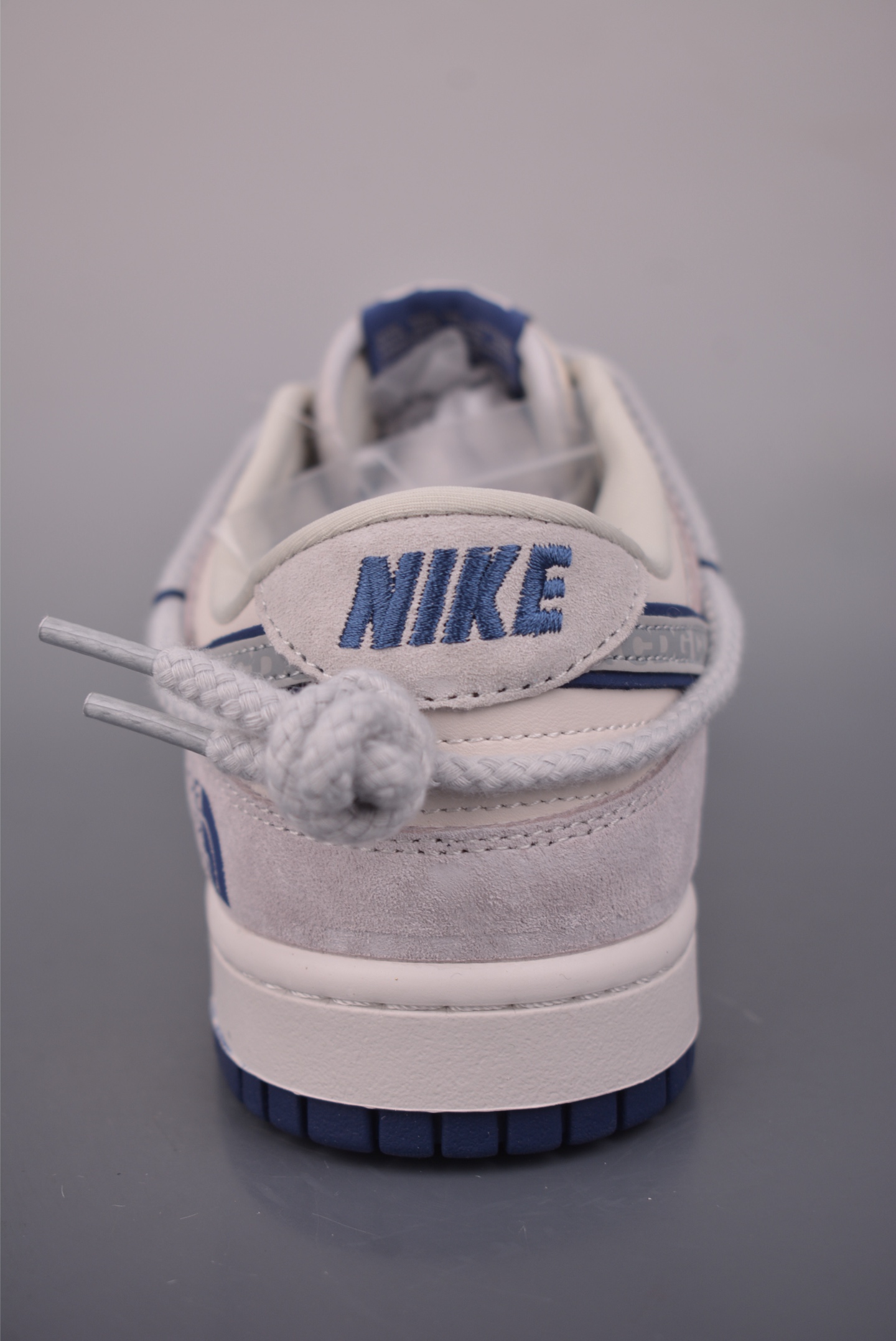 300 Nike SB Dunk Low 北面联名 解构绑带 XX2025-311-Chinese UA Cheap High Quatity Brand Clothes Bags handbags Sneakers wholesale wholesaler seller from China Factory suppliers Fashion Clothing Shoes best Quality Beautiful Price 300 Nike SB Dunk Low 北面联名 解构绑带 XX2025-311