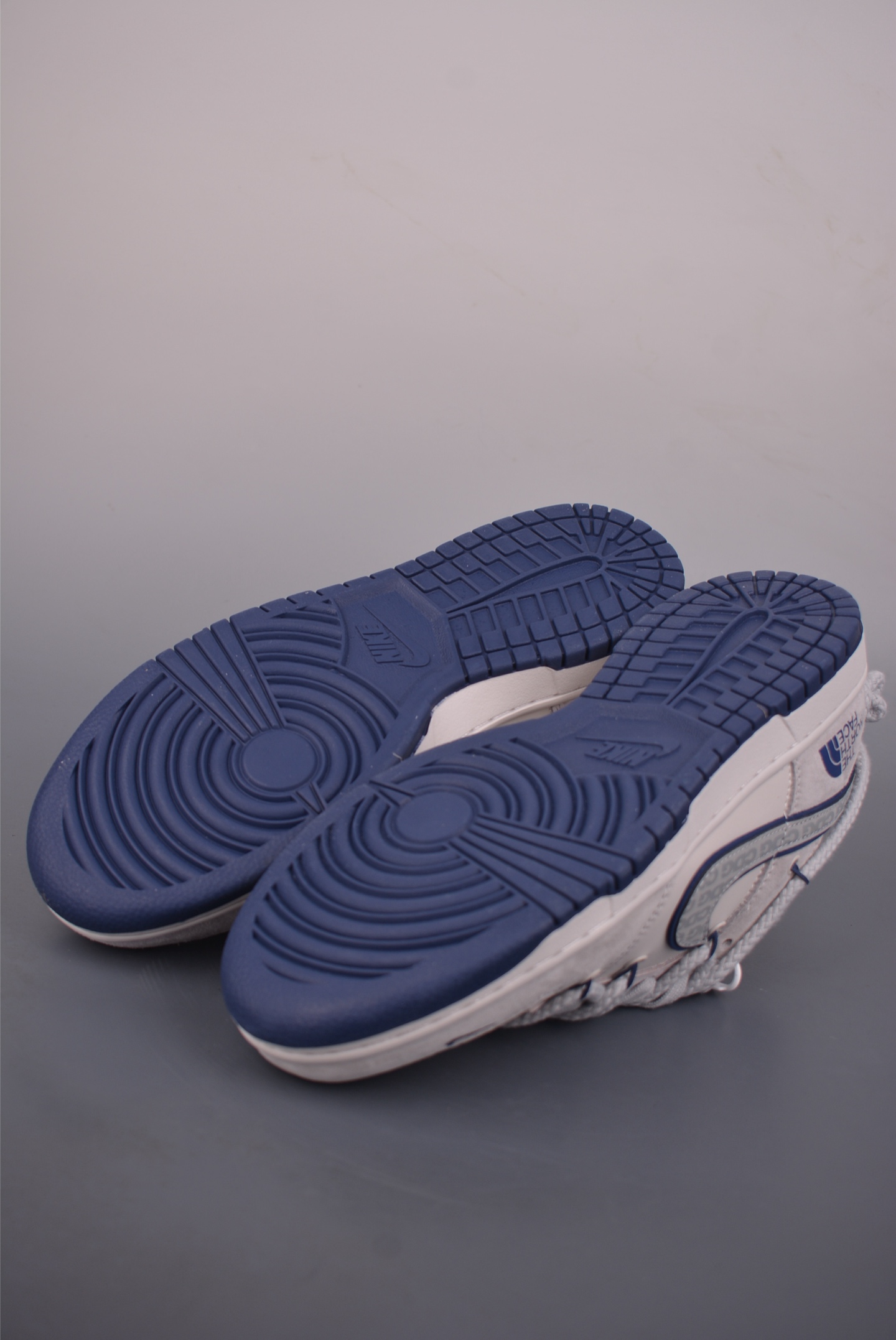 300 Nike SB Dunk Low 北面联名 解构绑带 XX2025-311-Chinese UA Cheap High Quatity Brand Clothes Bags handbags Sneakers wholesale wholesaler seller from China Factory suppliers Fashion Clothing Shoes best Quality Beautiful Price 300 Nike SB Dunk Low 北面联名 解构绑带 XX2025-311