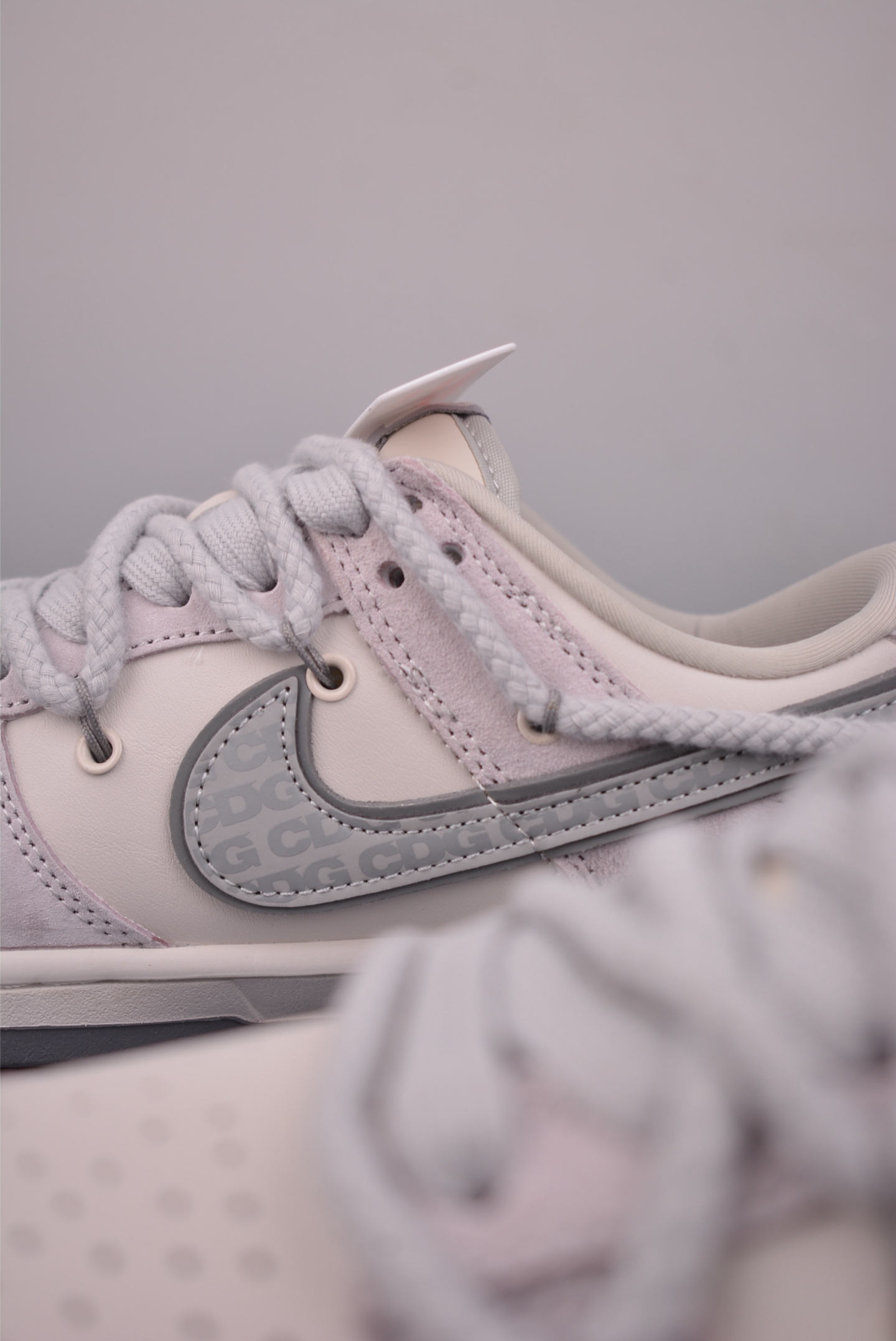 300 Nike SB Dunk Low 北面联名 解构绑带 XX2025-327-Chinese UA Cheap High Quatity Brand Clothes Bags handbags Sneakers wholesale wholesaler seller from China Factory suppliers Fashion Clothing Shoes best Quality Beautiful Price 300 Nike SB Dunk Low 北面联名 解构绑带 XX2025-327