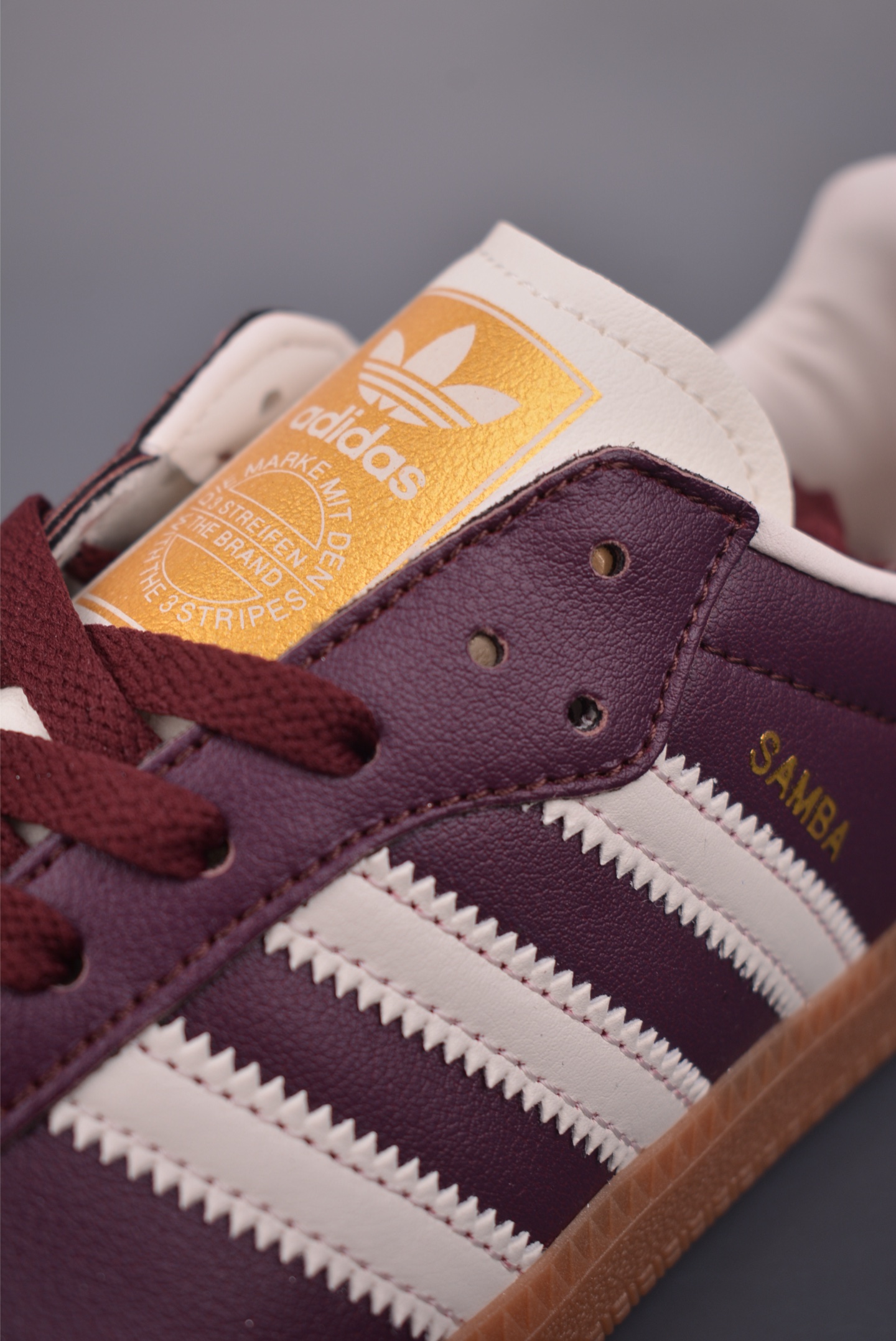 140 Adidas三叶草SAMBA 休闲板鞋 ID0477