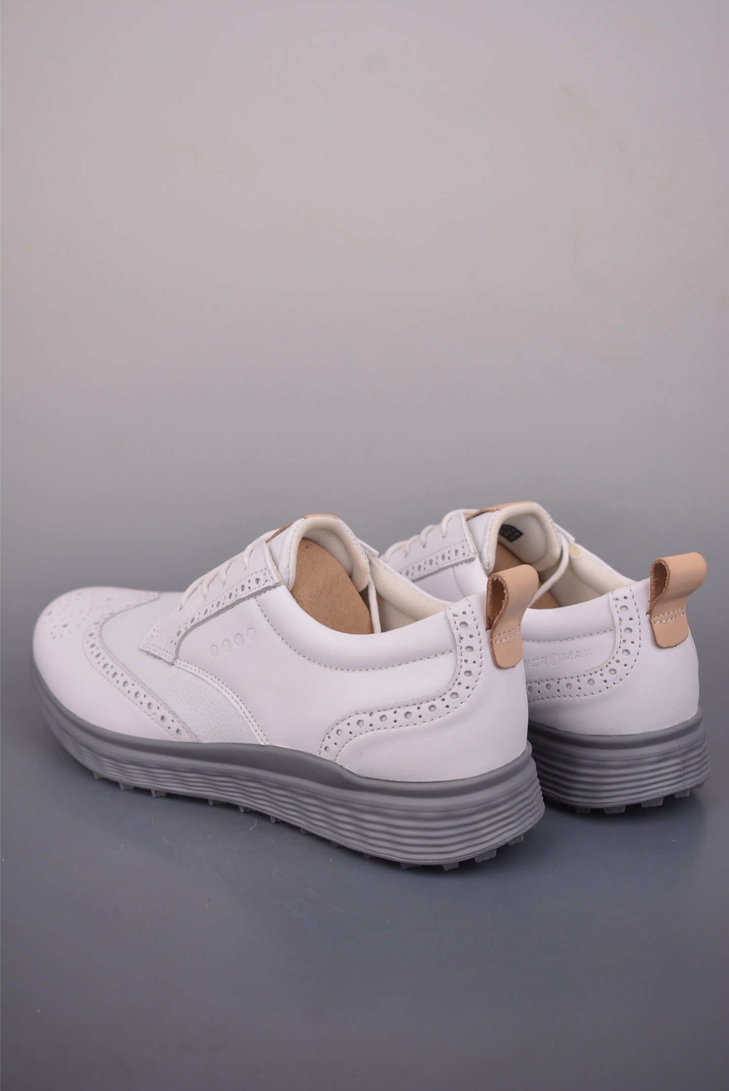 ECCO爱步男鞋小黑鞋小白鞋 舒适透气真皮板鞋 102704-High Quatity Cheap Brand wholesale wholesaler seller Clothes Bags handbags Sneakers Top Fashion Clothing Shoes from China Factory Chinese suppliers best Quality Beautiful Price ECCO爱步男鞋小黑鞋小白鞋 舒适透气真皮板鞋 102704