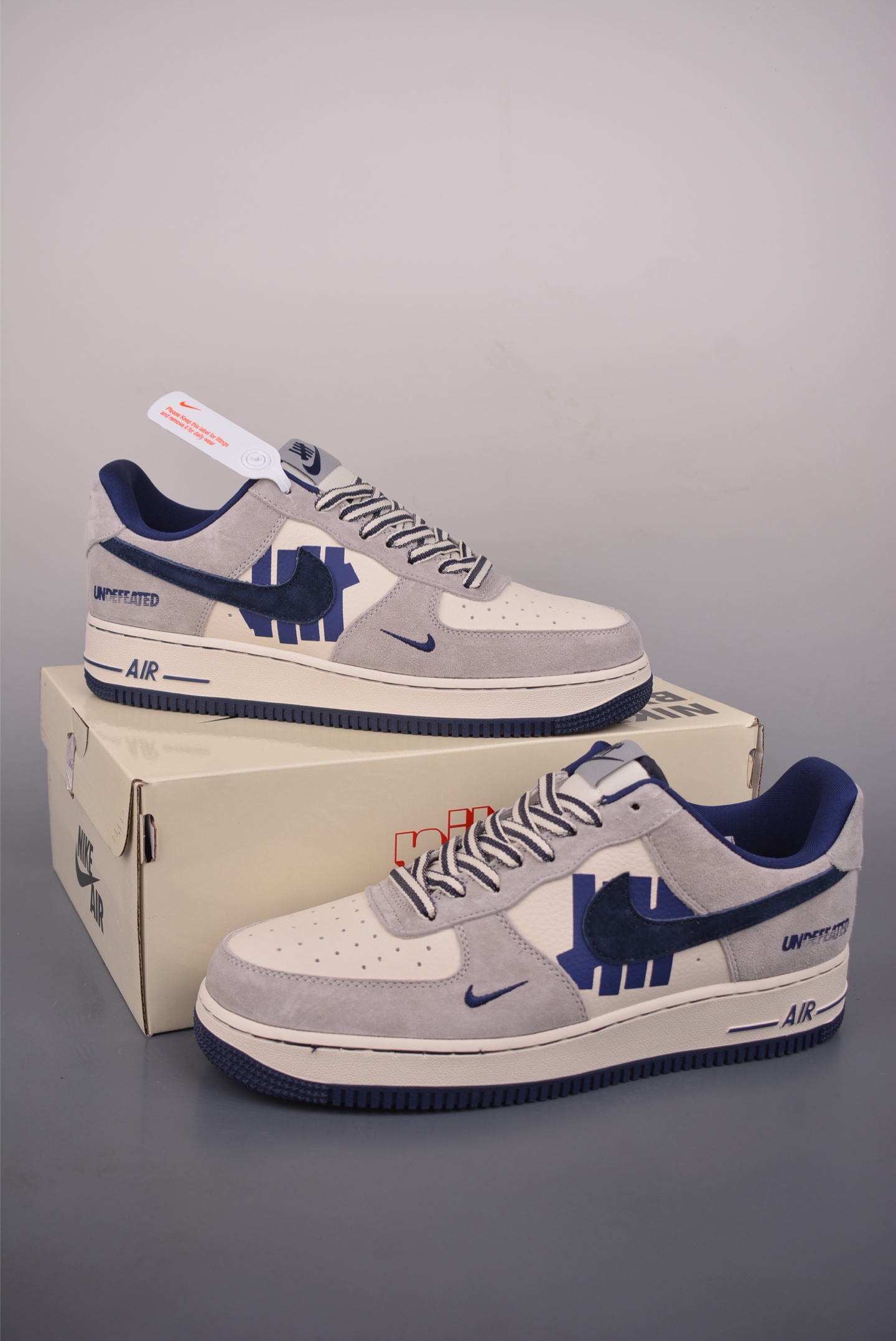 Nike Air Force 1 Low UN联名 FV3694-113