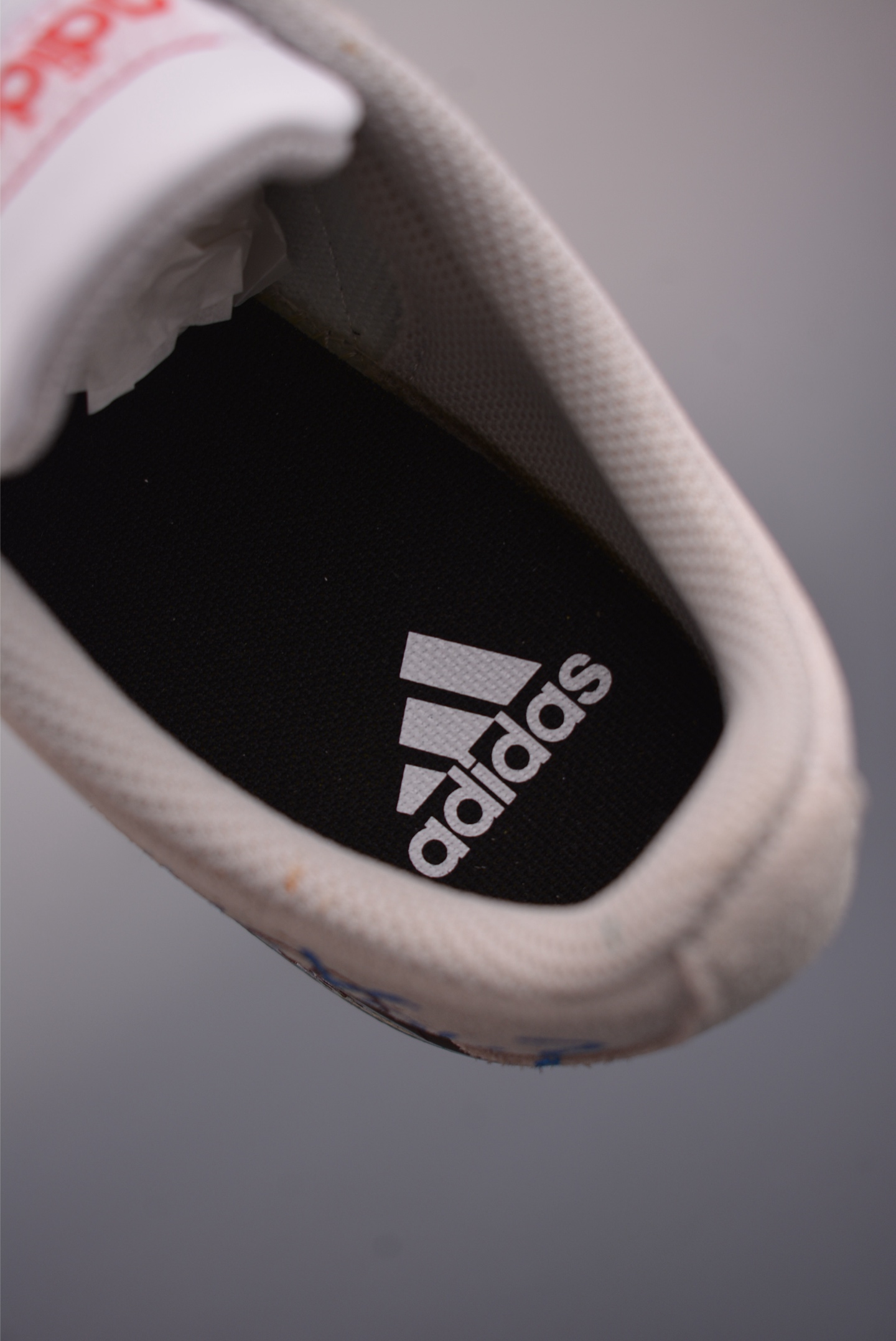 adidas VI Court CLASSIC 三叶草休闲复古运动板鞋 HQ1802