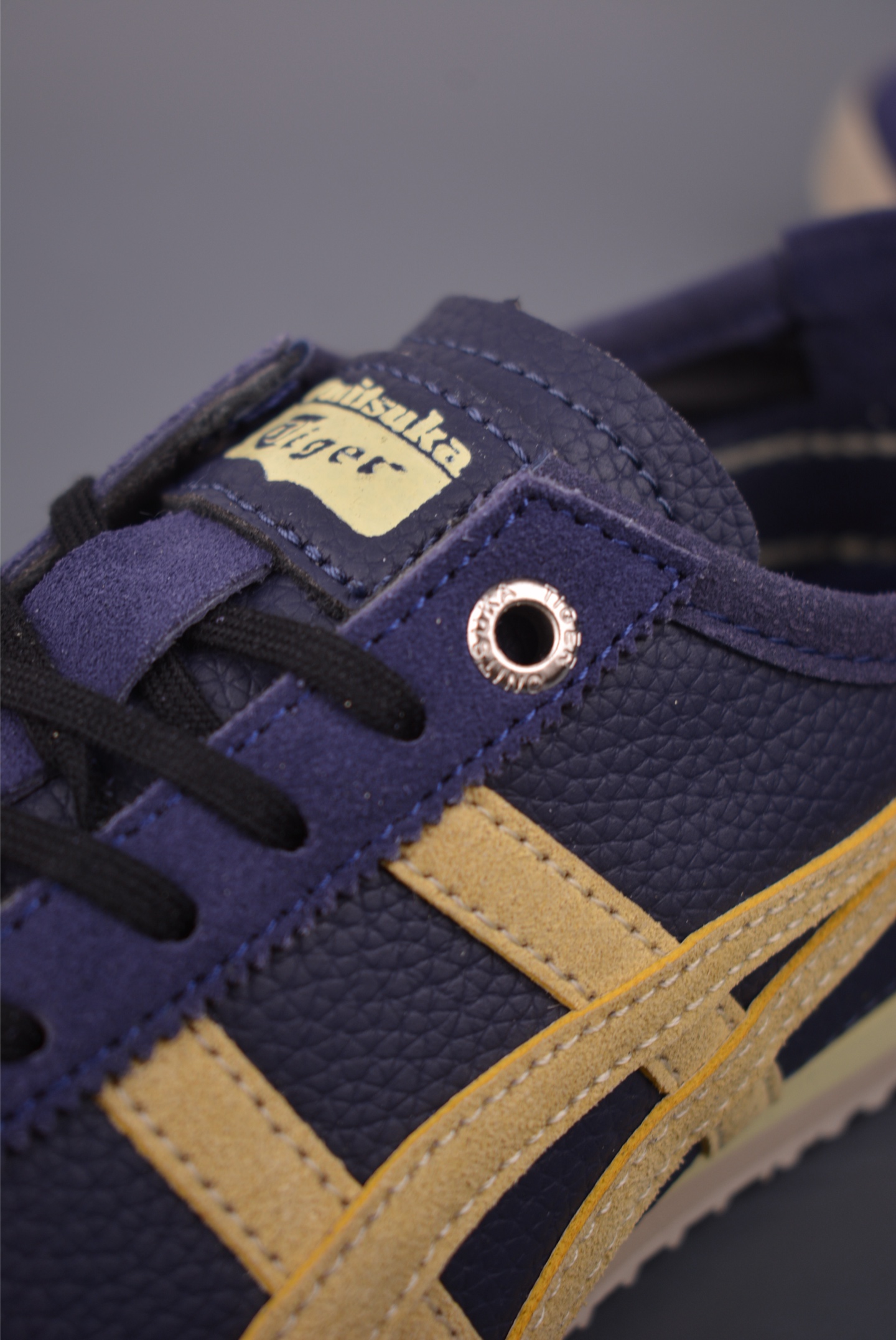 Asics鬼冢虎 MEXICO 66 NM 做工精赞 1183C015