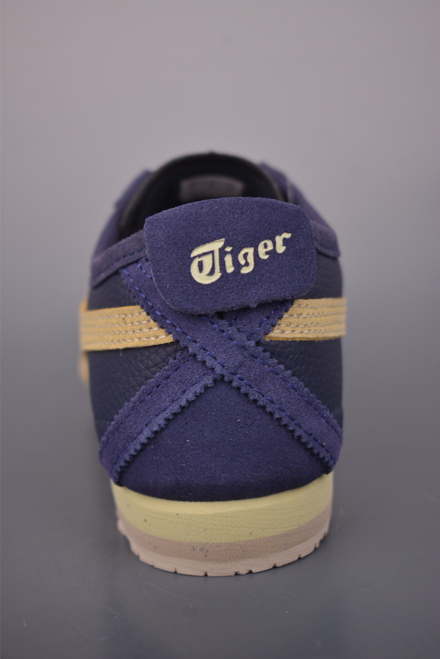 Asics鬼冢虎 MEXICO 66 NM 做工精赞 1183C015