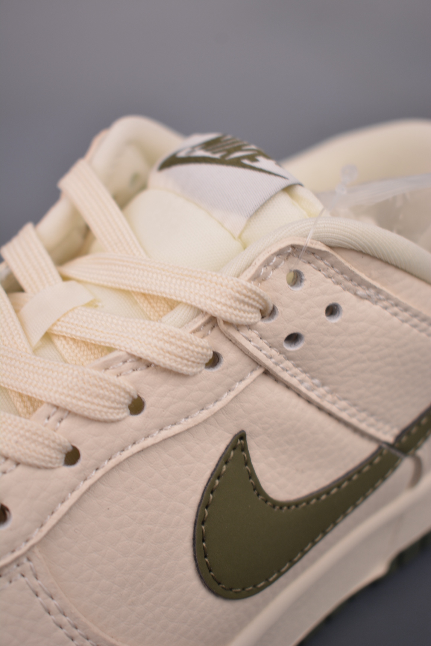 Nike SB Dunk Low 哭脸联名 TX1688-024