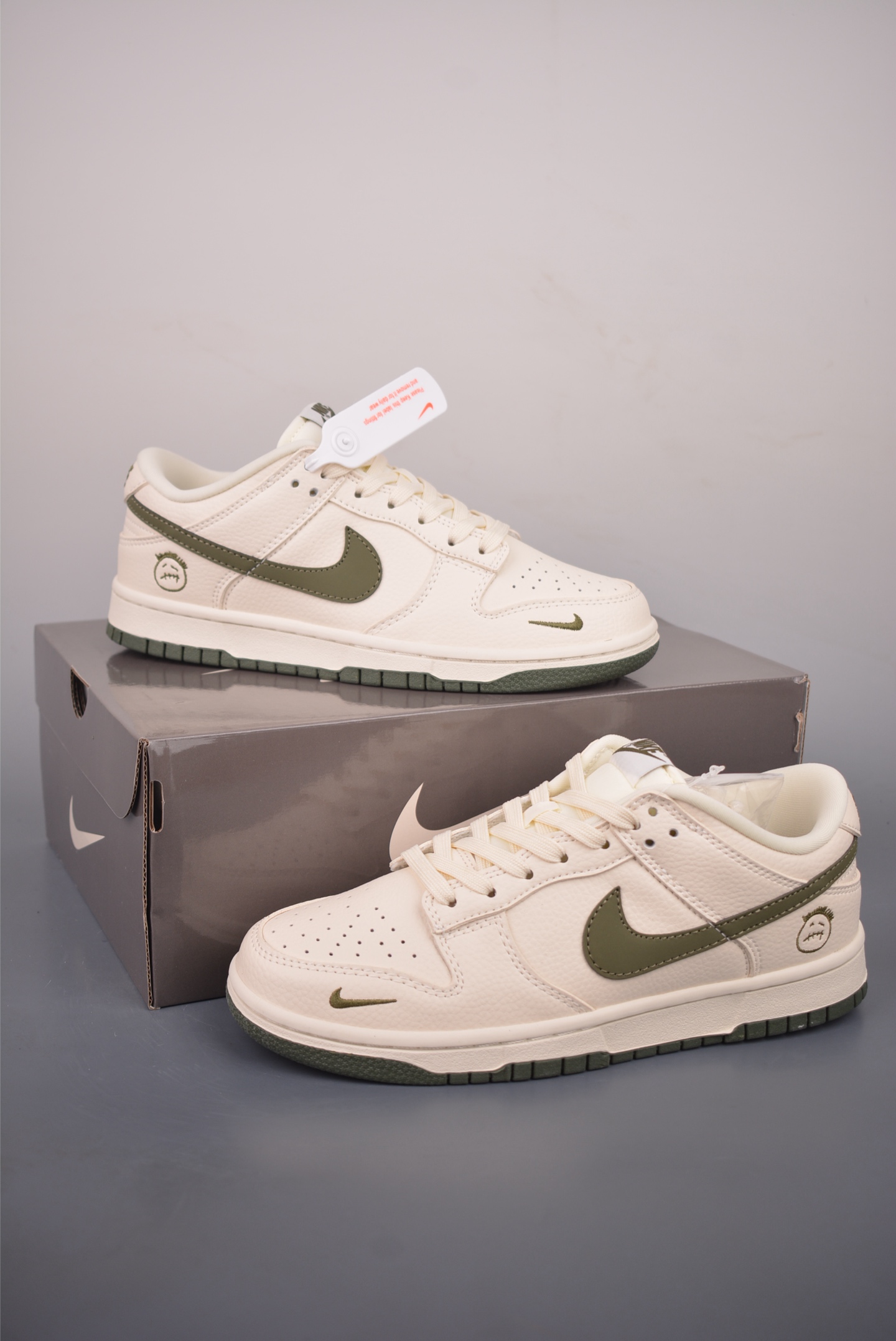 Nike SB Dunk Low 哭脸联名 TX1688-024