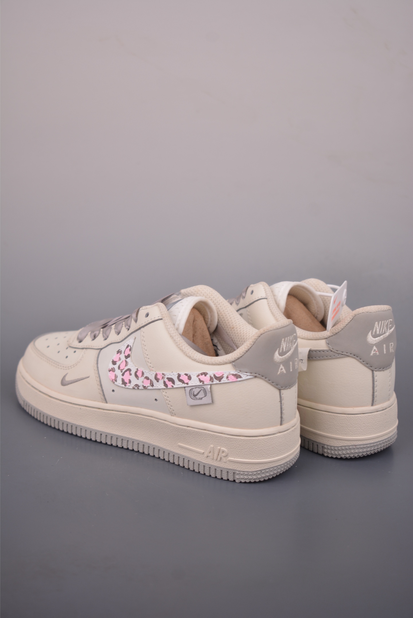 Nike Air Force 1 Low 奶灰豹纹 FB1839-323
