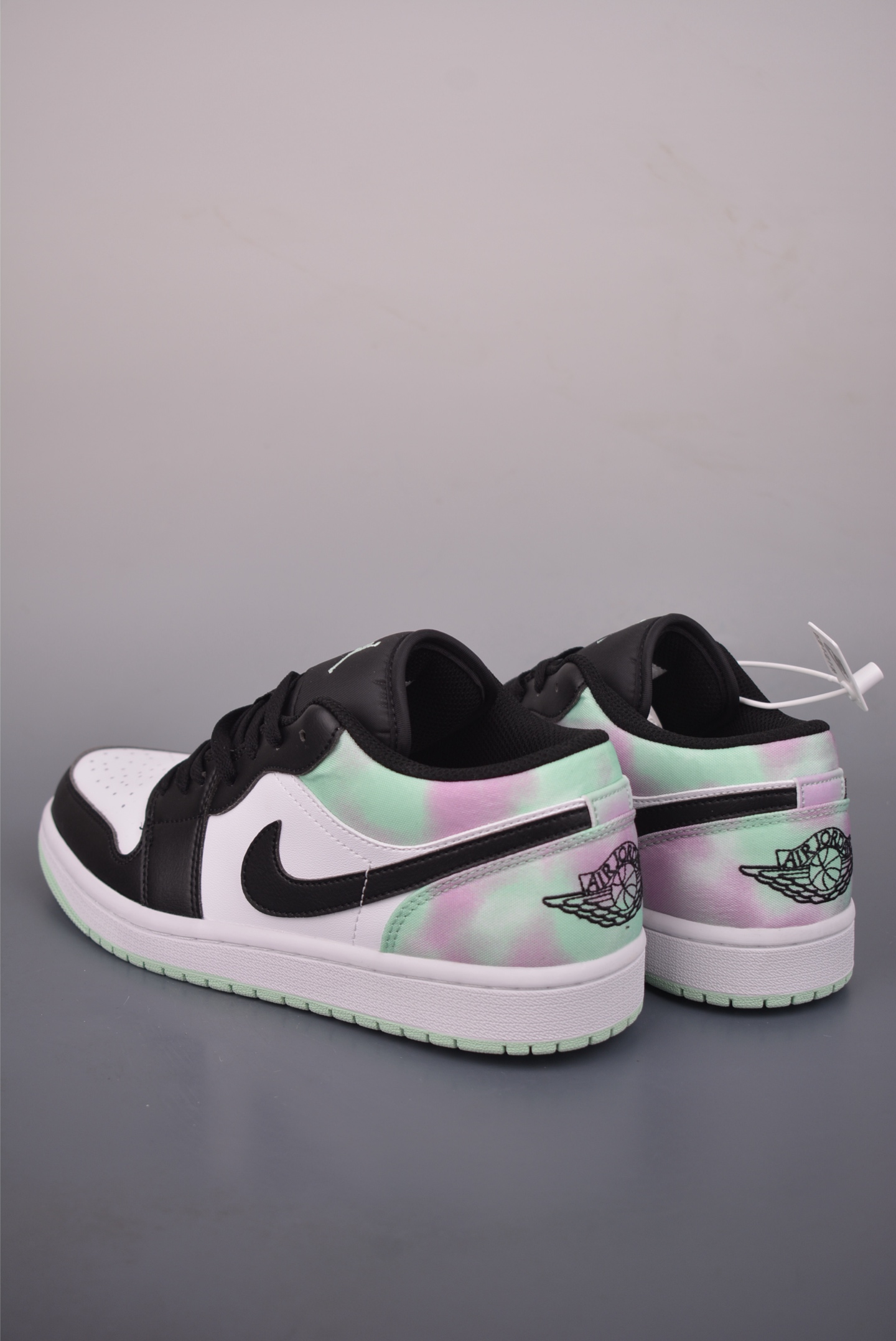 Air Jordan 1 Low 超新星 小蒂芙尼 AJ1乔1低帮休闲板鞋 DM1199-100-High Quatity Cheap Brand wholesale wholesaler seller Clothes Bags handbags Sneakers Top Fashion Clothing Shoes from China Factory Chinese suppliers best Quality Beautiful Price Air Jordan 1 Low 超新星 小蒂芙尼 AJ1乔1低帮休闲板鞋 DM1199-100