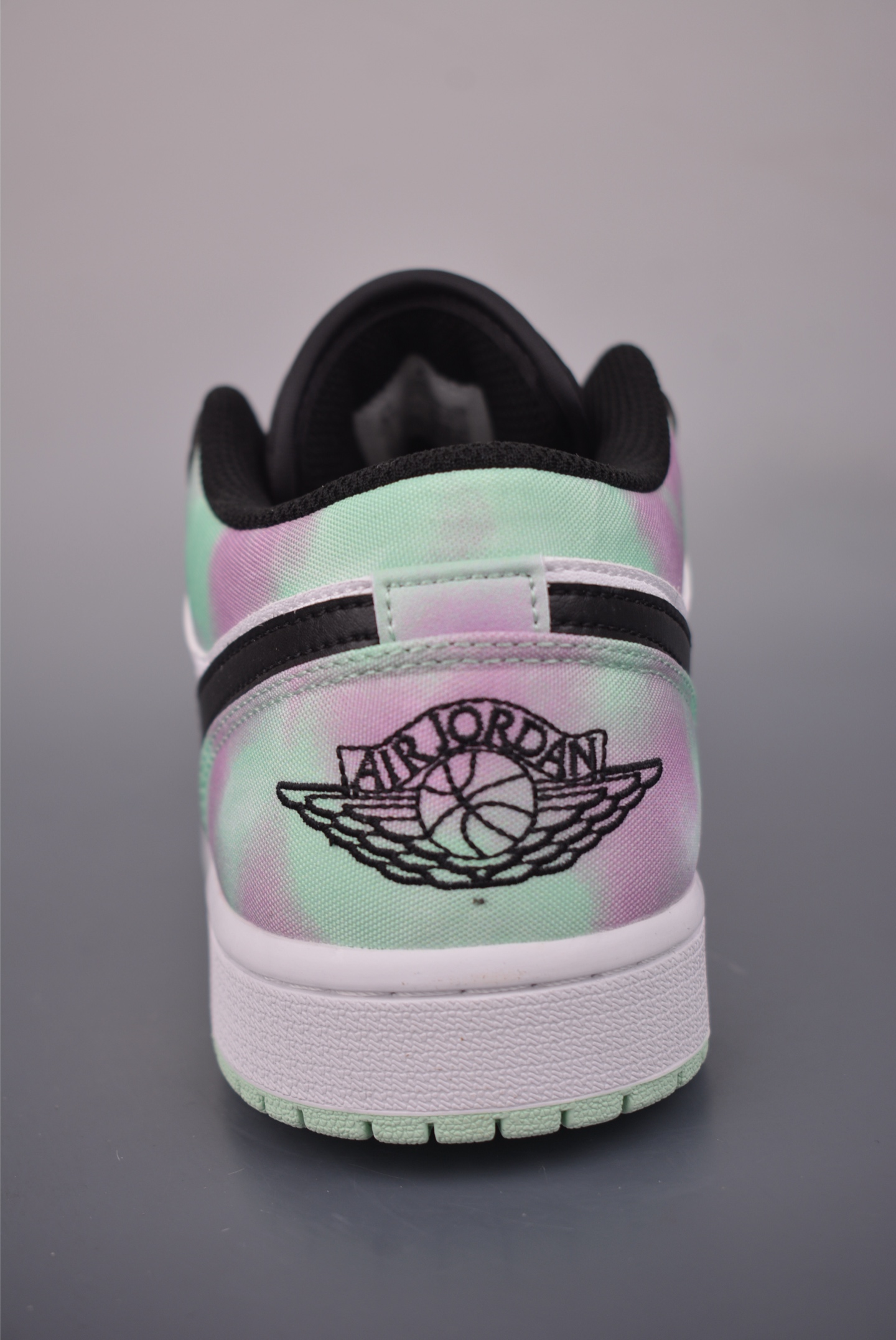 Air Jordan 1 Low 超新星 小蒂芙尼 AJ1乔1低帮休闲板鞋 DM1199-100-High Quatity Cheap Brand wholesale wholesaler seller Clothes Bags handbags Sneakers Top Fashion Clothing Shoes from China Factory Chinese suppliers best Quality Beautiful Price Air Jordan 1 Low 超新星 小蒂芙尼 AJ1乔1低帮休闲板鞋 DM1199-100