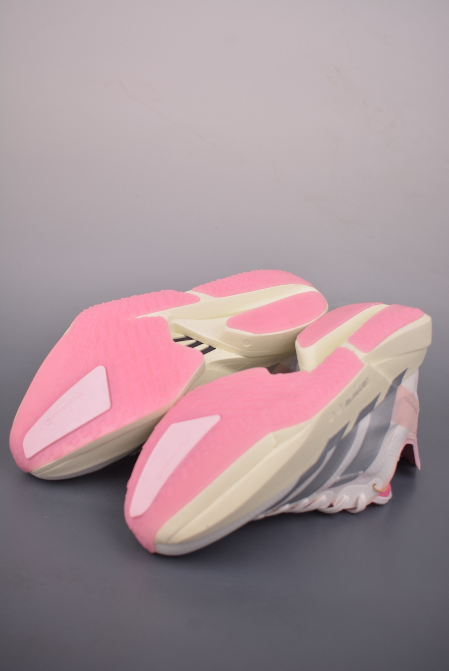 Adidas Adizero Adios PRO 4M 阿迪超轻透气缓震跑鞋 JQ4445-High Quatity Cheap Brand wholesale wholesaler seller Clothes Bags handbags Sneakers Top Fashion Clothing Shoes from China Factory Chinese suppliers best Quality Beautiful Price Adidas Adizero Adios PRO 4M 阿迪超轻透气缓震跑鞋 JQ4445